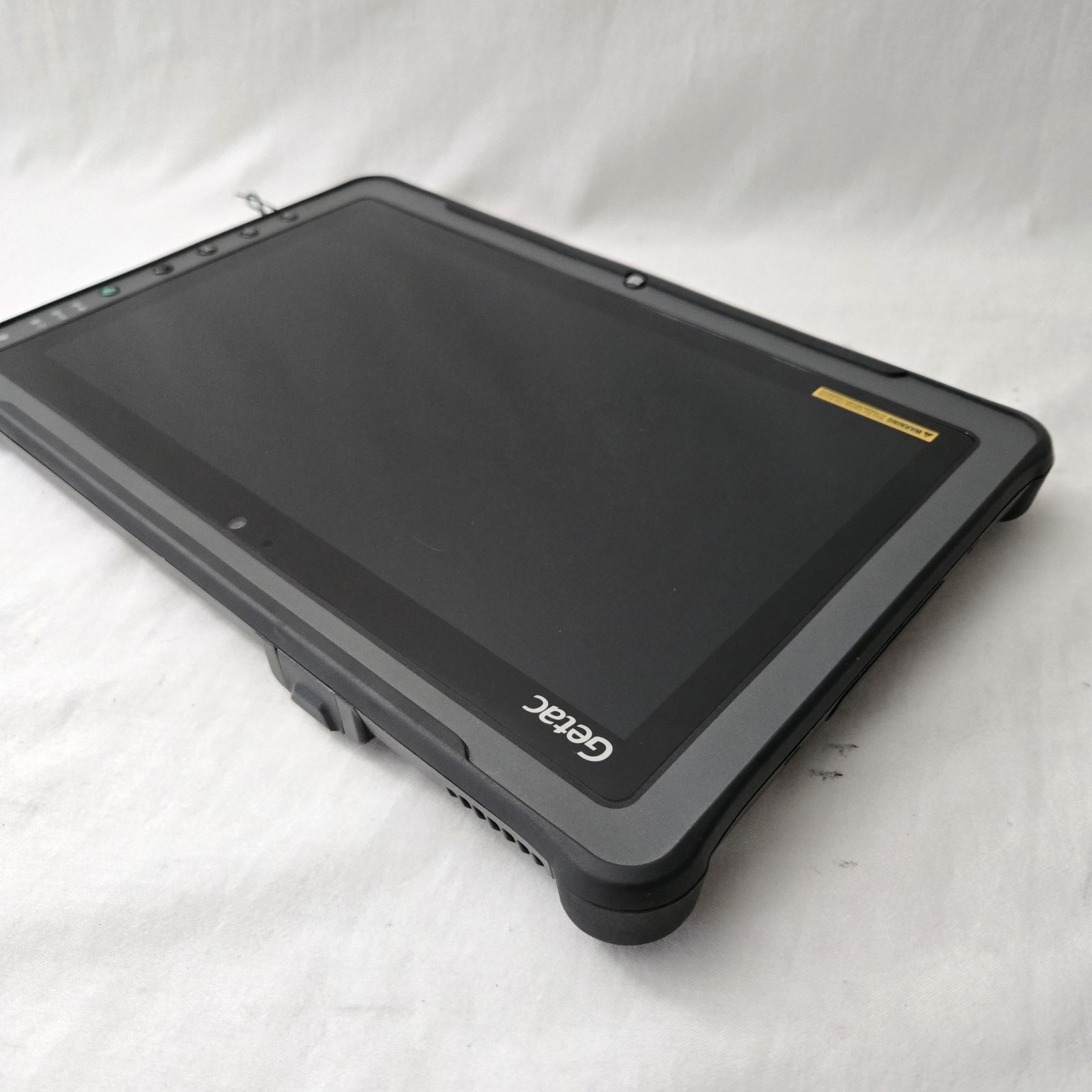GETAC F110 G3 Rugged Tablet i7-6600U 2.60GHz 256GB SSD 8GB Ram Win10P – Grade A-