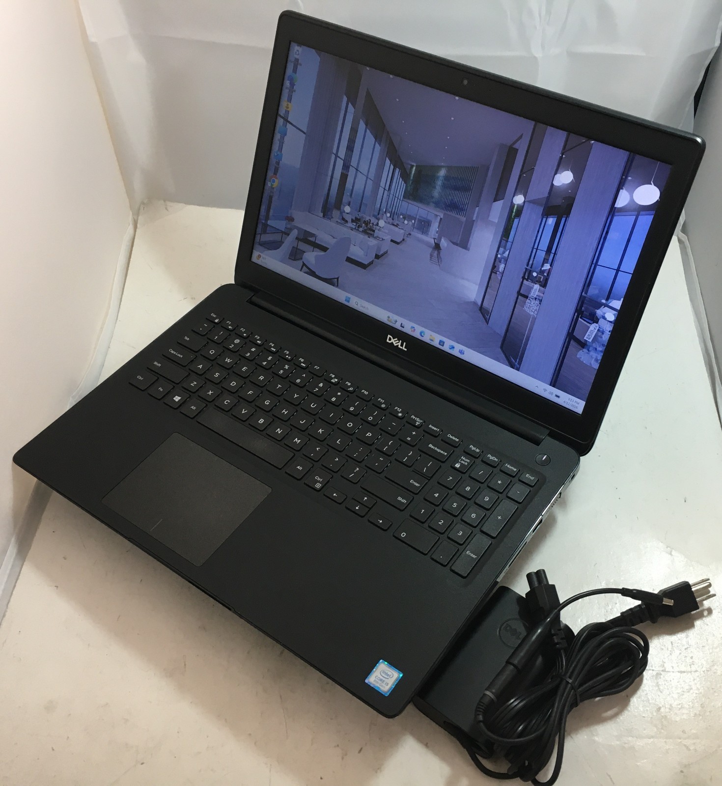 Dell Latitude 3500 FHD 15.6in i5-8265U 1.6GHz 8GB 500GB SSD Batt+Charger Win 11