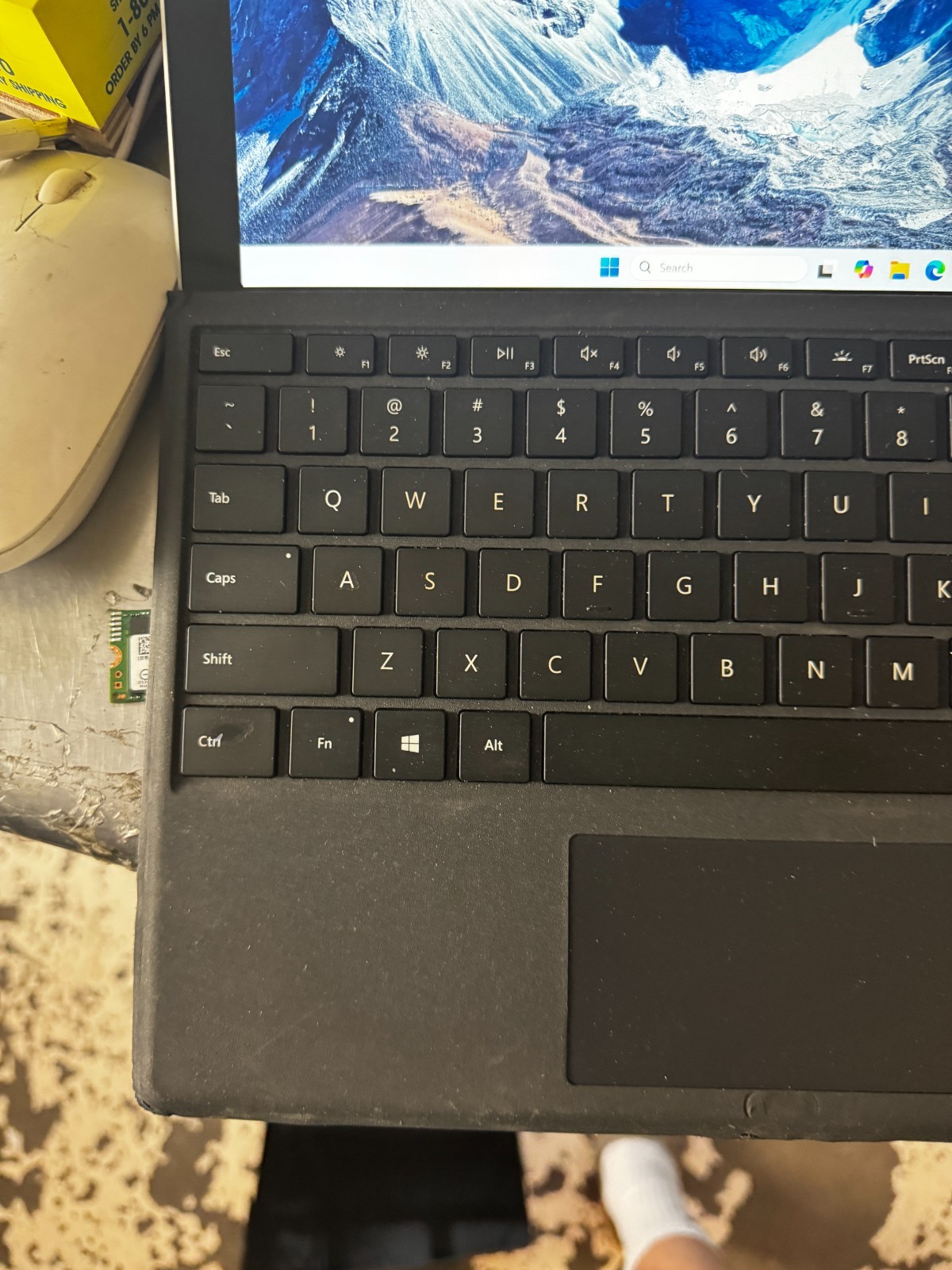 Microsoft Surface Pro 7 Core i5-1035G4, 8GB RAM, 120GB SSD Win11 *READ #6379