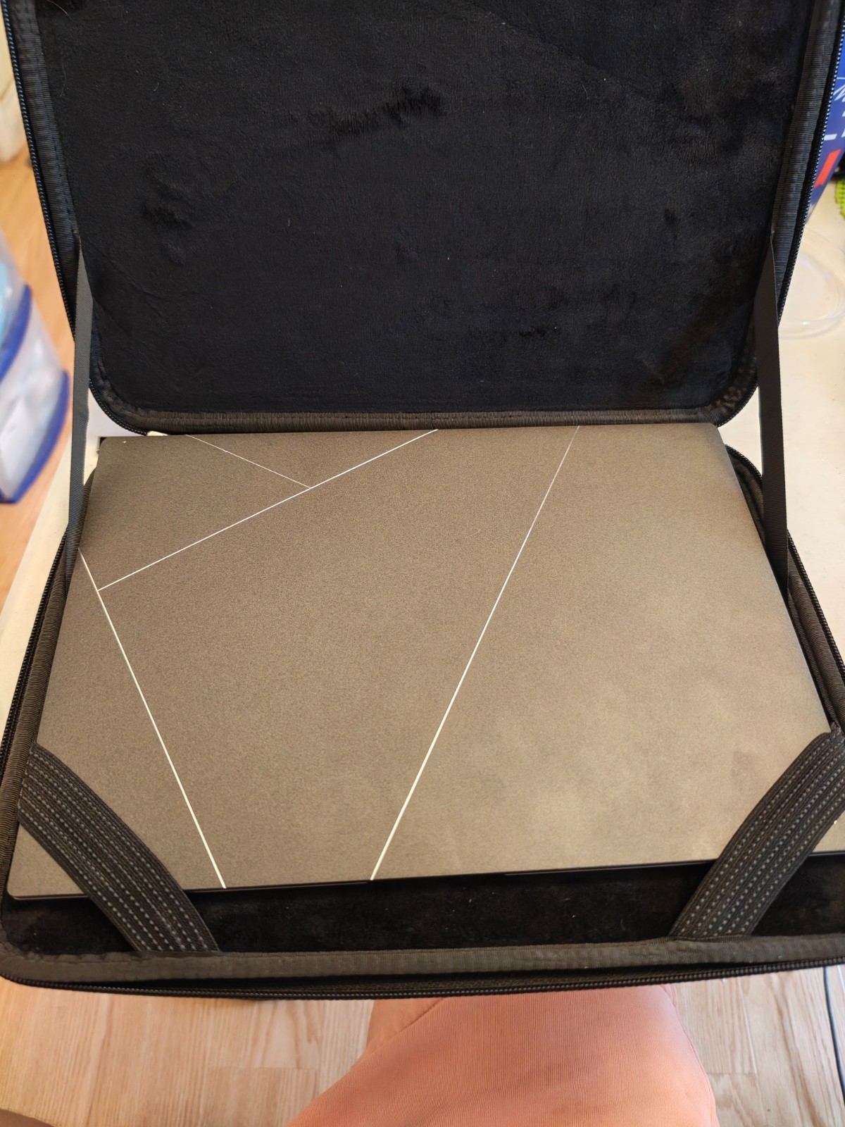 Great condition zenbook s14 oled laptop with Intel 258V (2025), 1TB ssd Grey