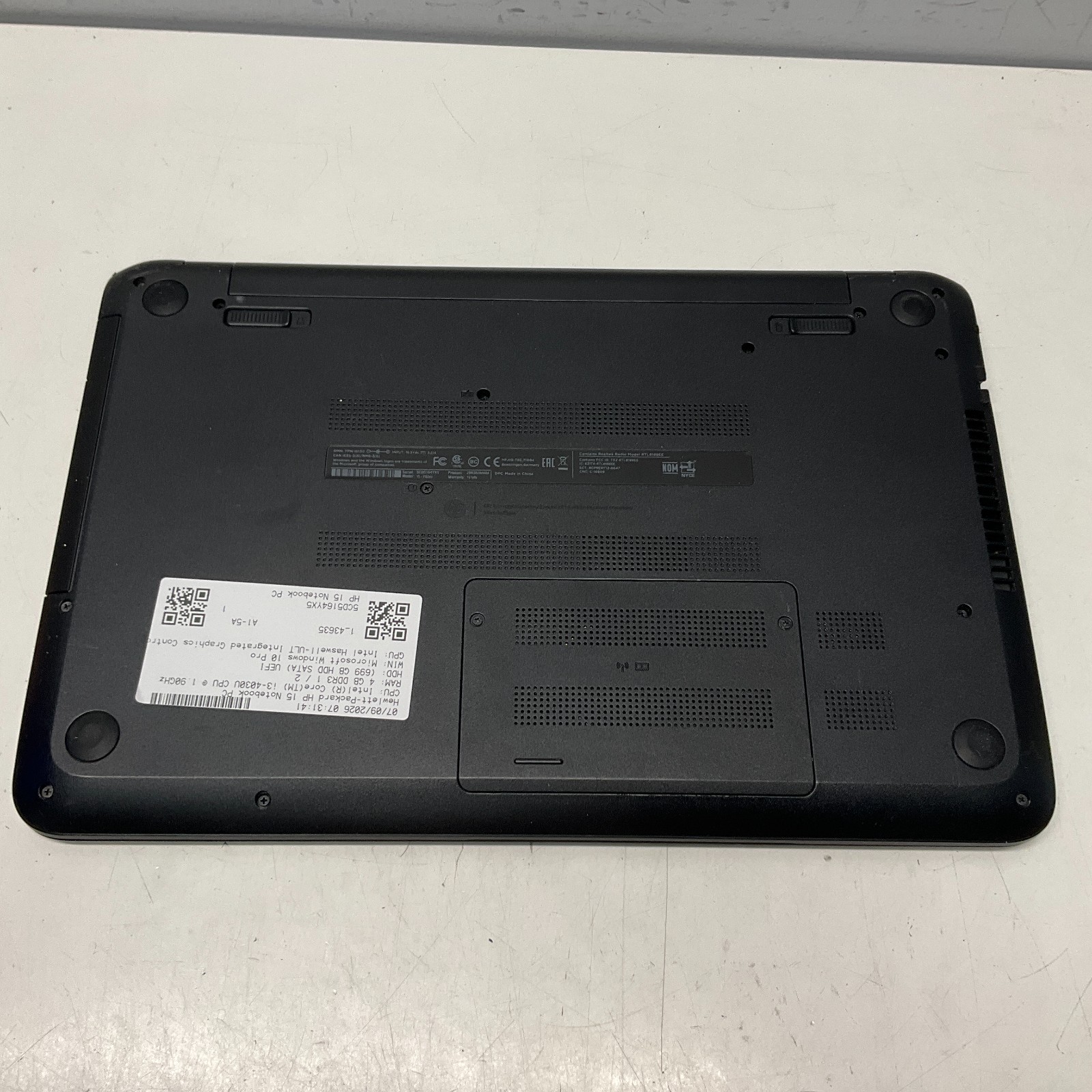 HP 15-f162dx Notebook i3-4030U@1.9GHz 4GB 750GB HDD Windows 10 Pro Laptop NO BAT