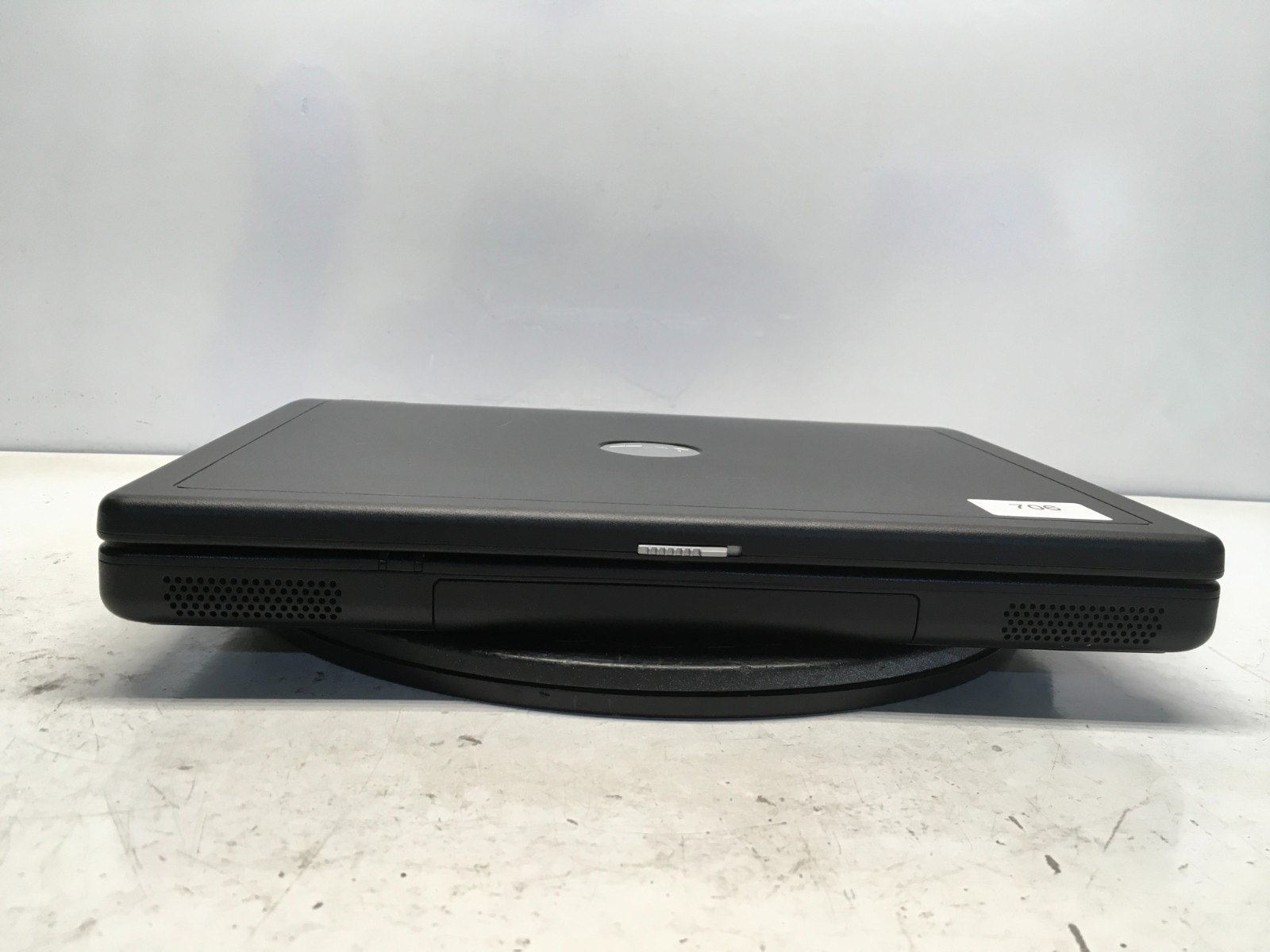 Dell Inspiron 1000 Intel Celeron 2.2GHz 256 MB NO HDD Dim Screen
