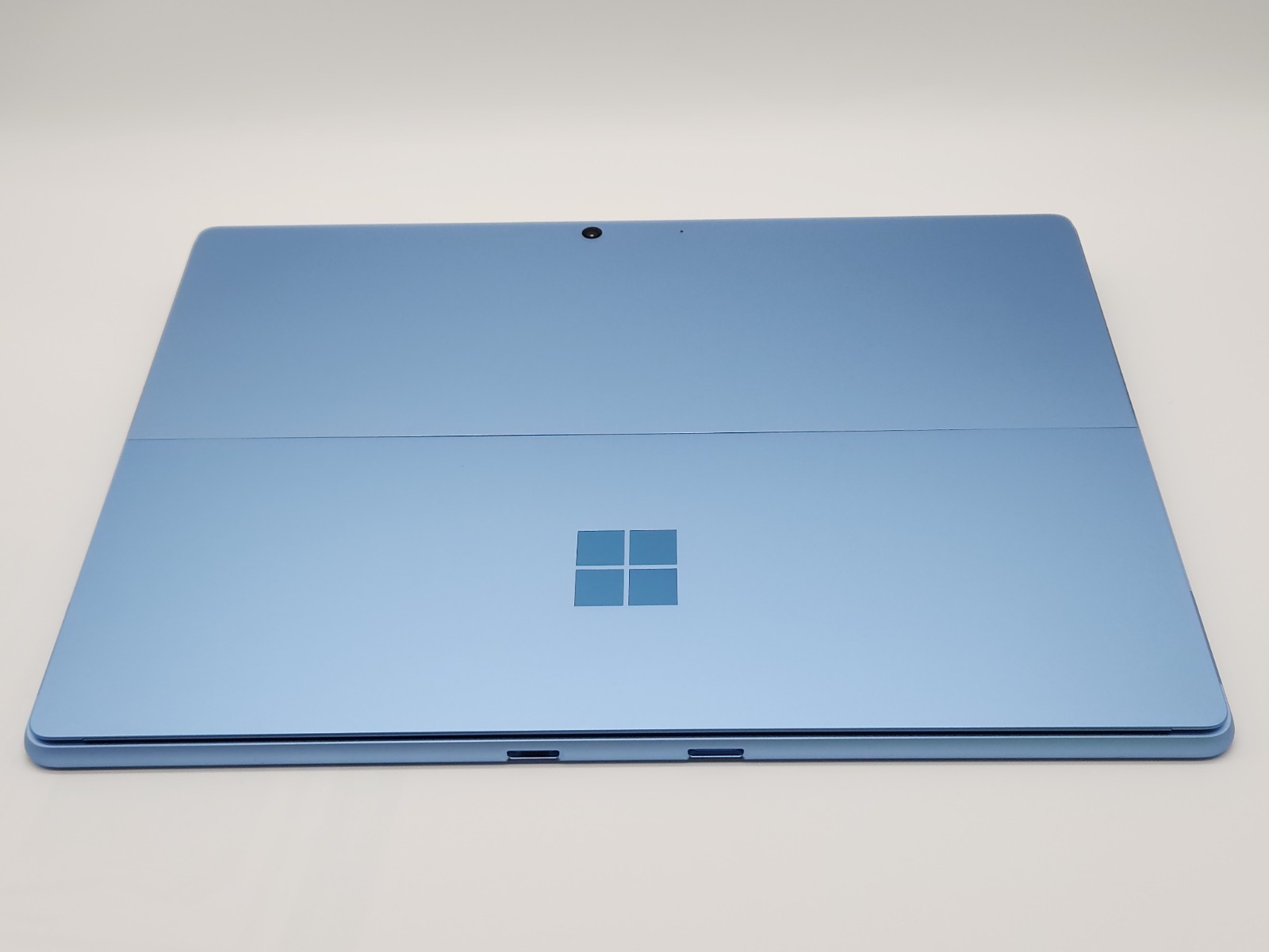 Microsoft Surface Pro 11 13″ OLED Snapdragon X ELITE 16/512 GB Win 11 pro