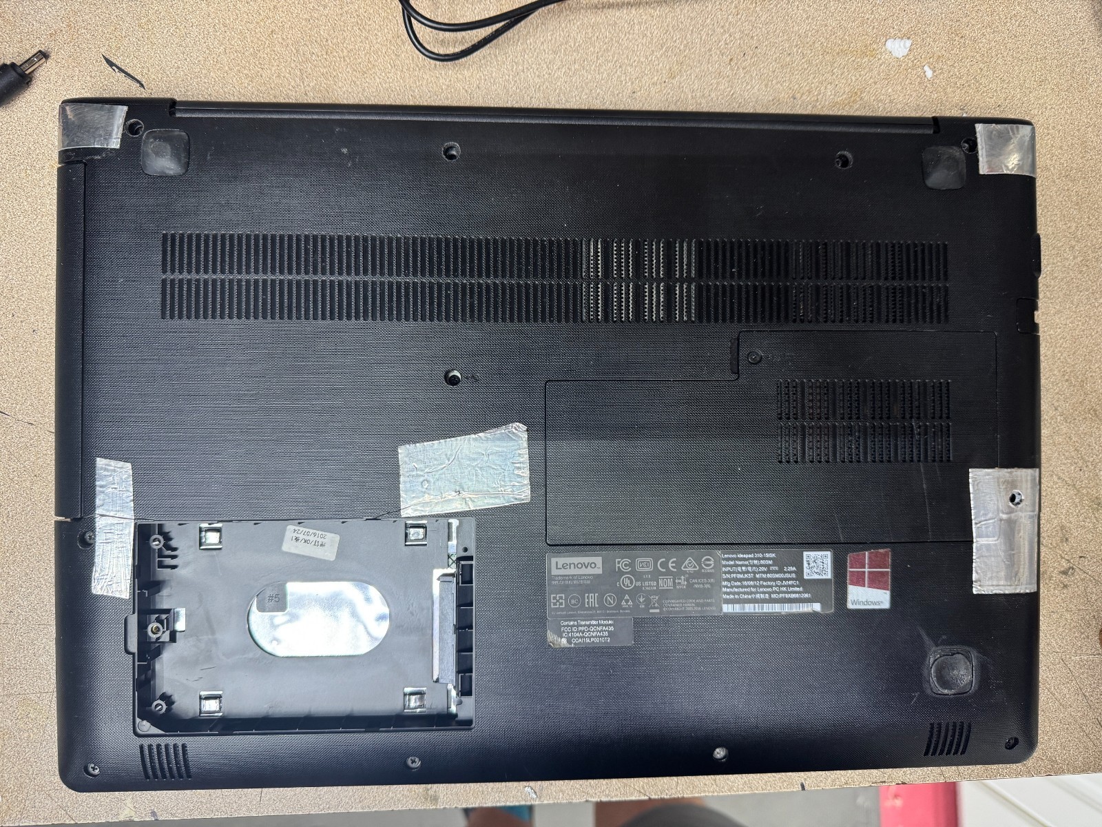 Lenovo ideapad 310-15isk – works but isues – Please see desc (4gb mem, No HD)