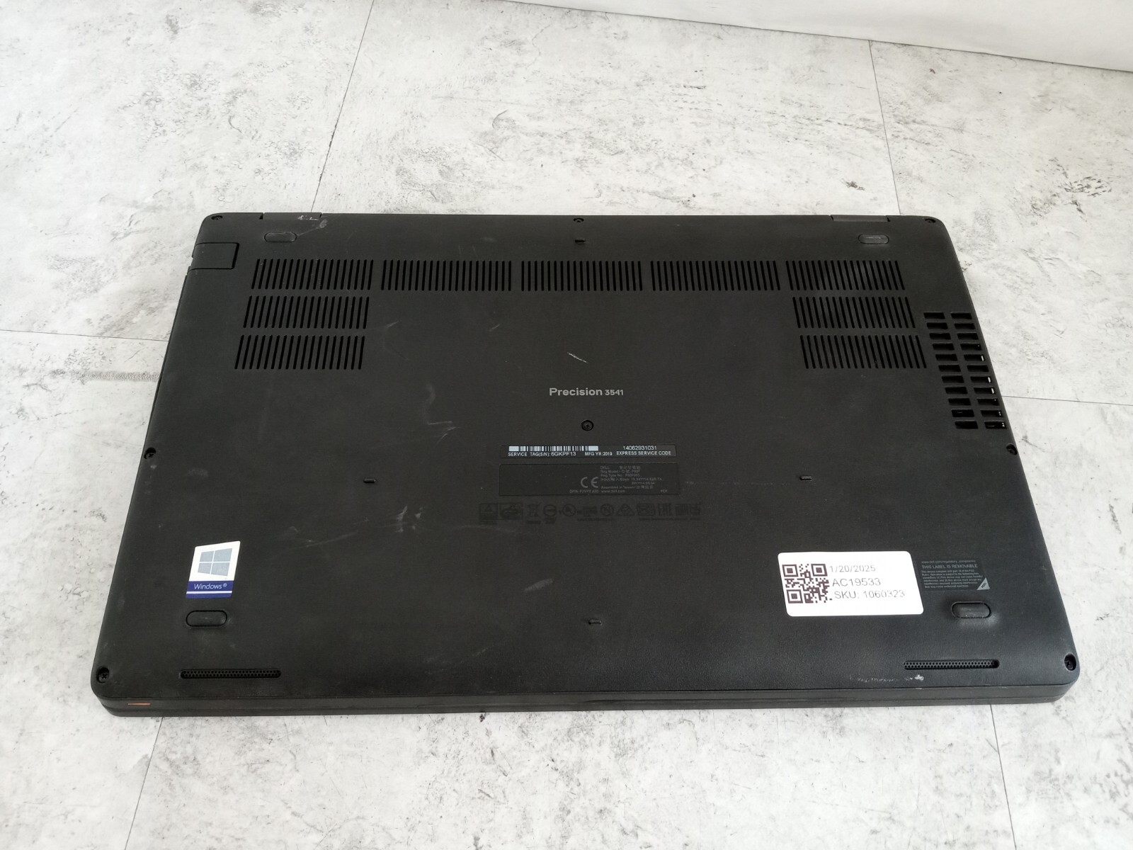 Dell Precision 3541 15″ Laptop Intel i7-9850H 16GB 128GB SSD W11 P620 -READ -RR
