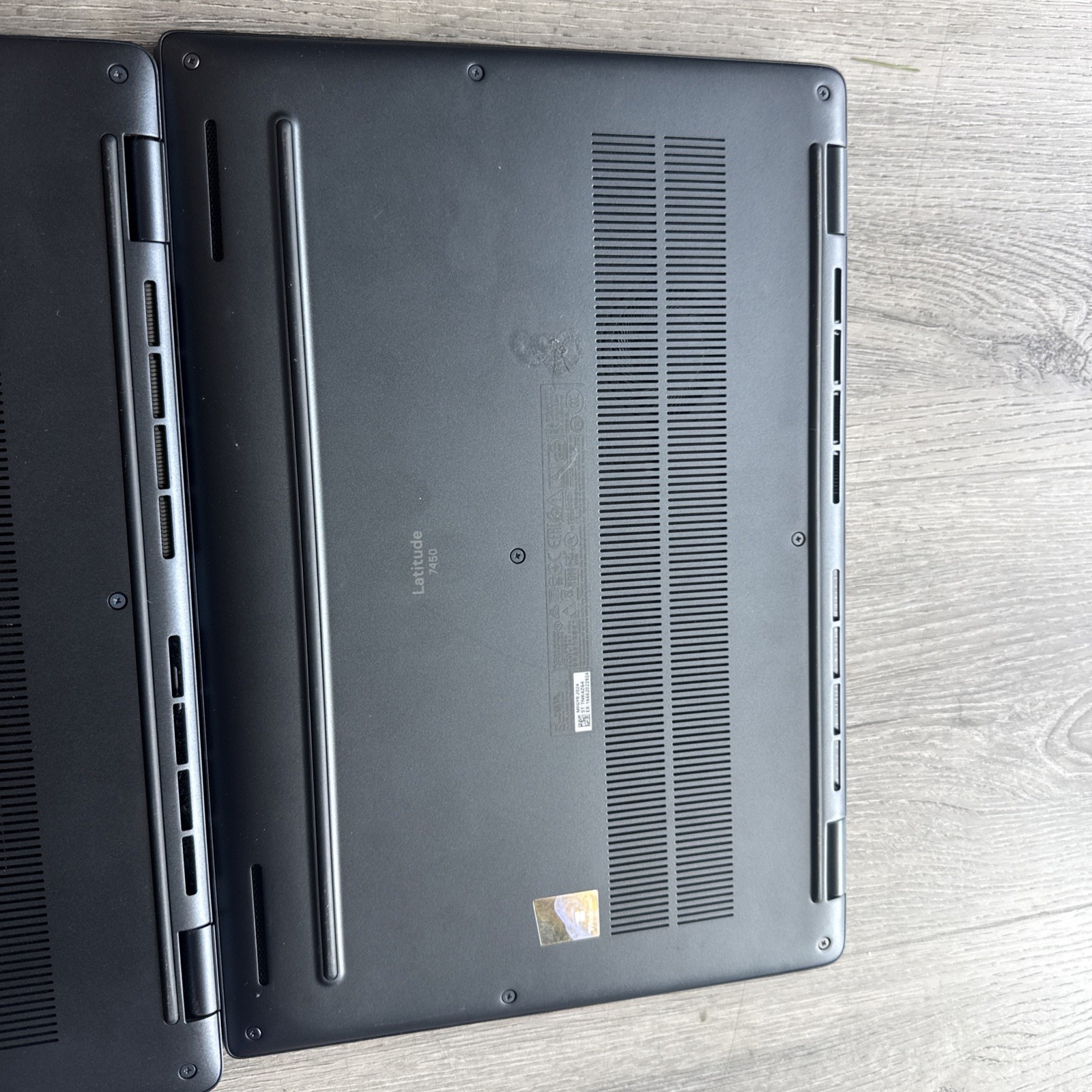 Dell Latitude 7450 Intel Ultra 7 165U 2100 MHz, 32GB RAM, 512GB SSD