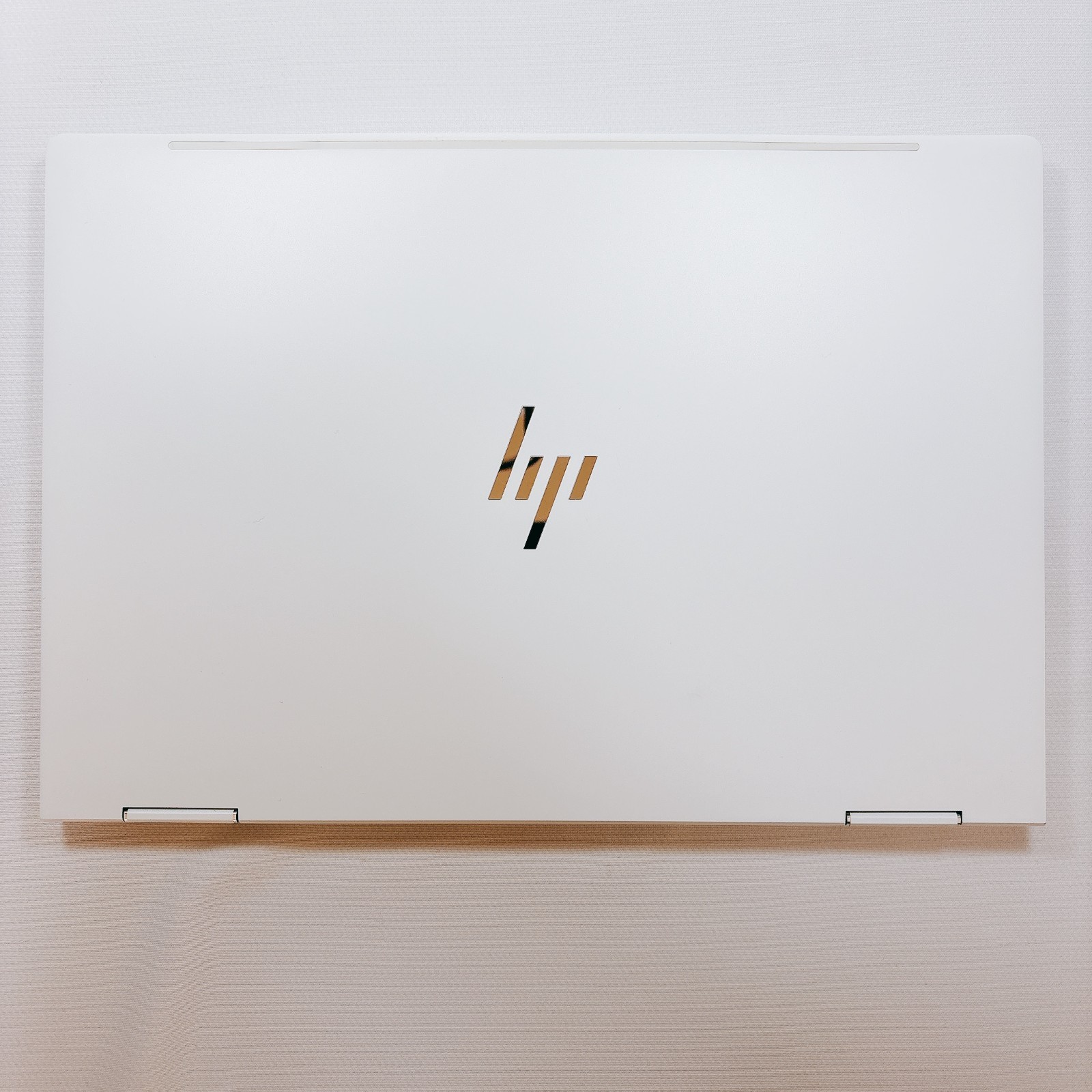 HP Envy x360 13.3″ Ryzen 7 3700U 16GB RAM 512GB SSD White 2in1 convertible #1022