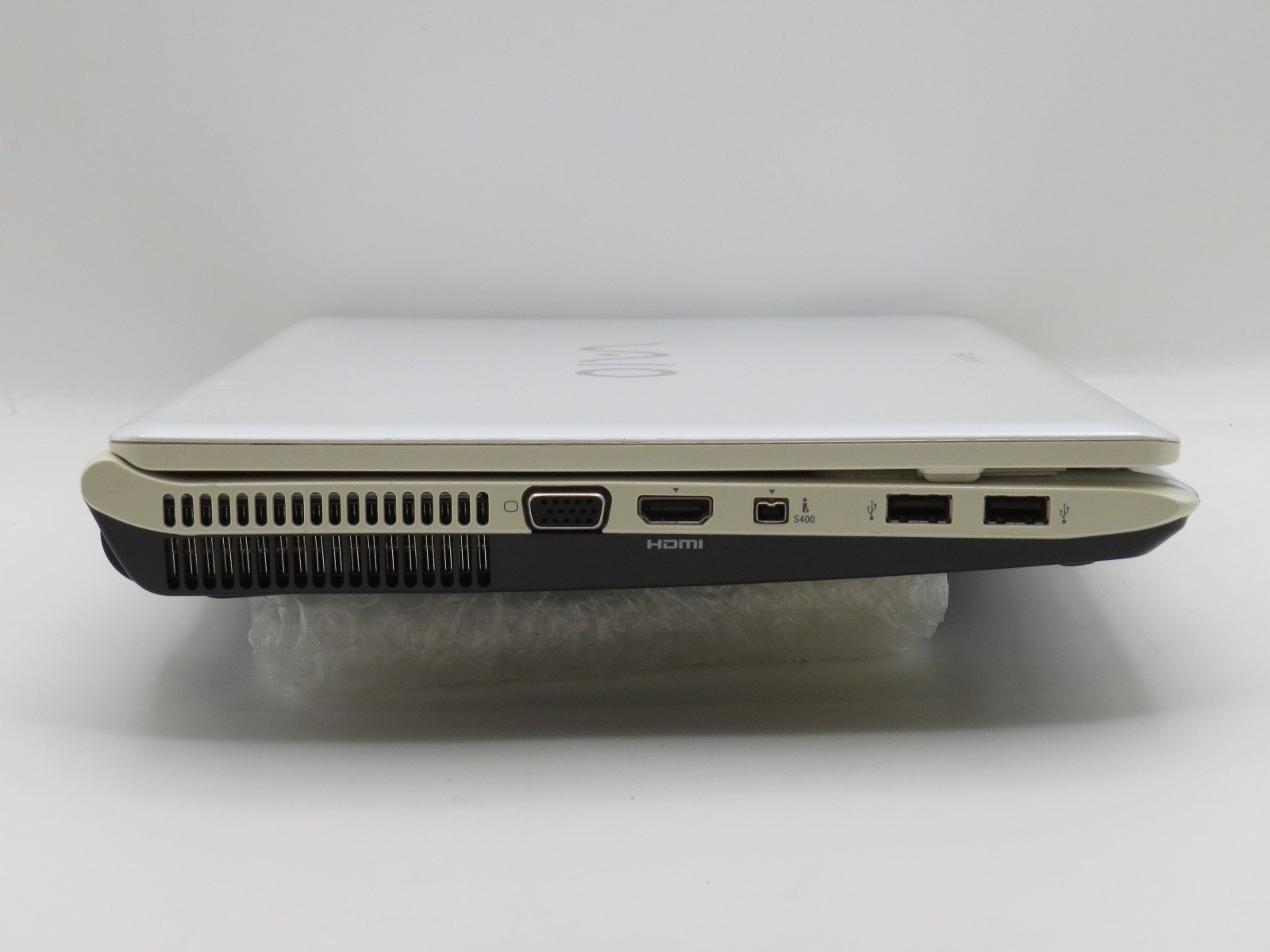 Sony Vaio | 76600 | 4GB DDR3 | 256GB SSD | GeForce G210M | 14″ | No OS/Battery