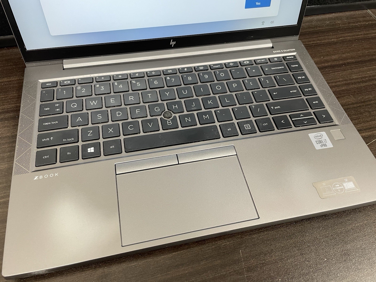 HP ZBook Firefly 14″ G7 i7-10610U 16GB RAM 128GB SSD