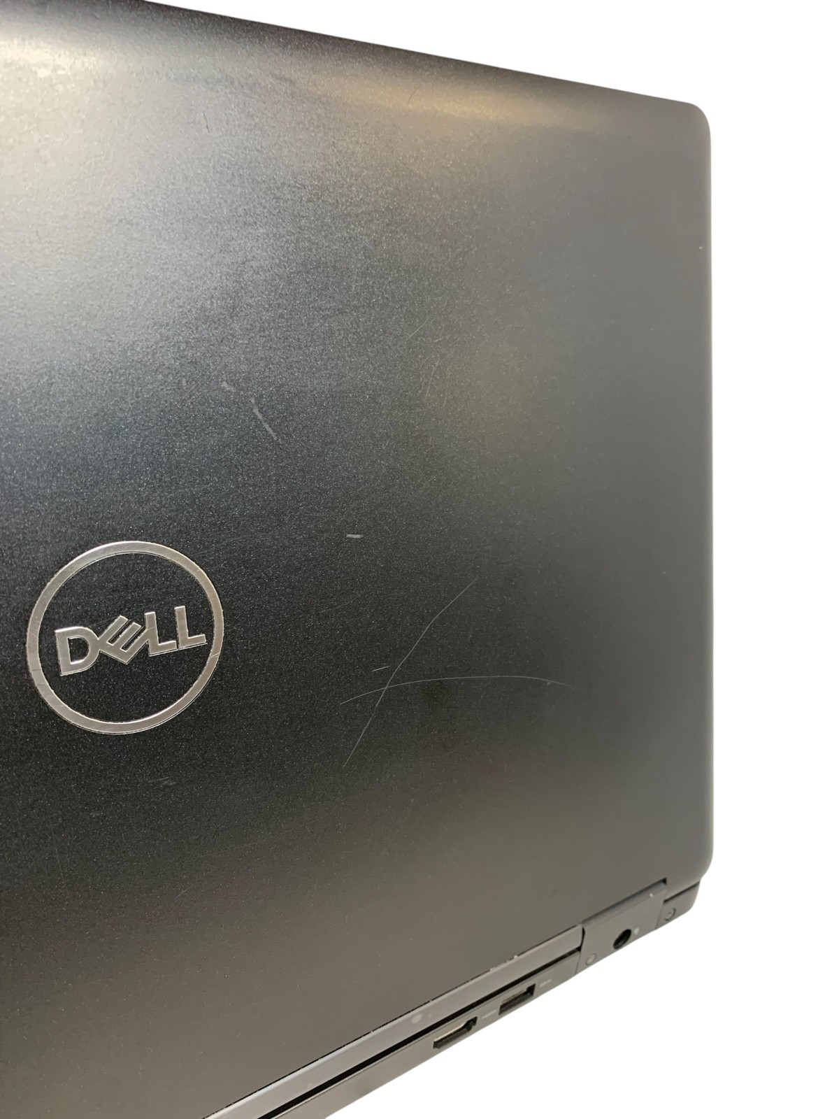 Dell Latitude 5590 15.6″ Laptop – Core i5-8350u 16GB RAM 1TB NVMe SSD Win11P