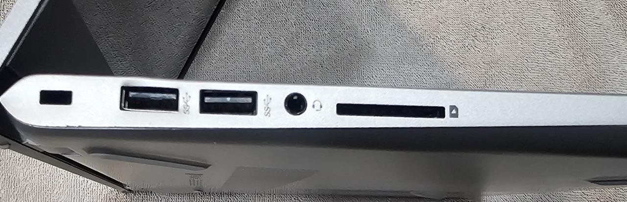 HP Pavilion 14-BK091ST (14-BK0XX) 14″ i5-7200U 12GB RAM 500GB HD WINDOWS 10