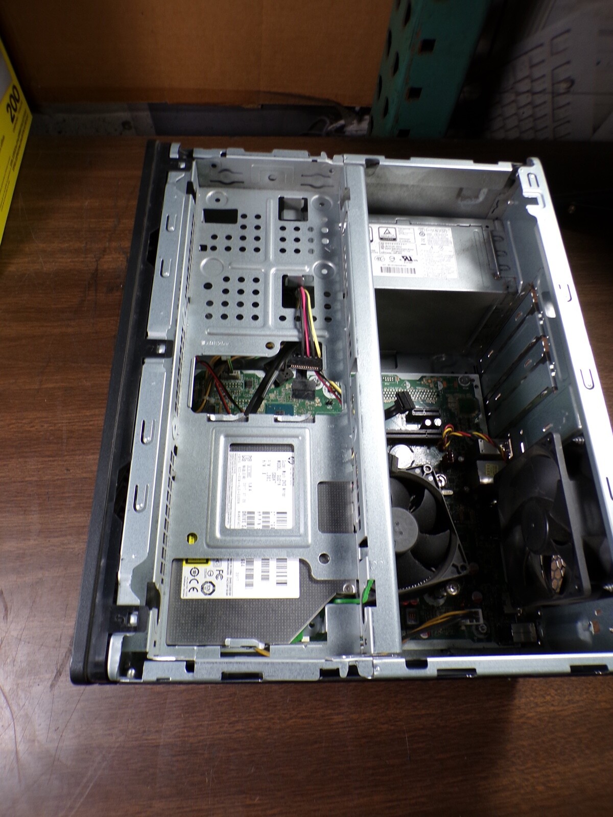 HP 260 G3 INTEL CORE I5 7TH GEN 16GB RAM **NO HD/ NO CADDIE/ NO OS/ NO CHARGER *