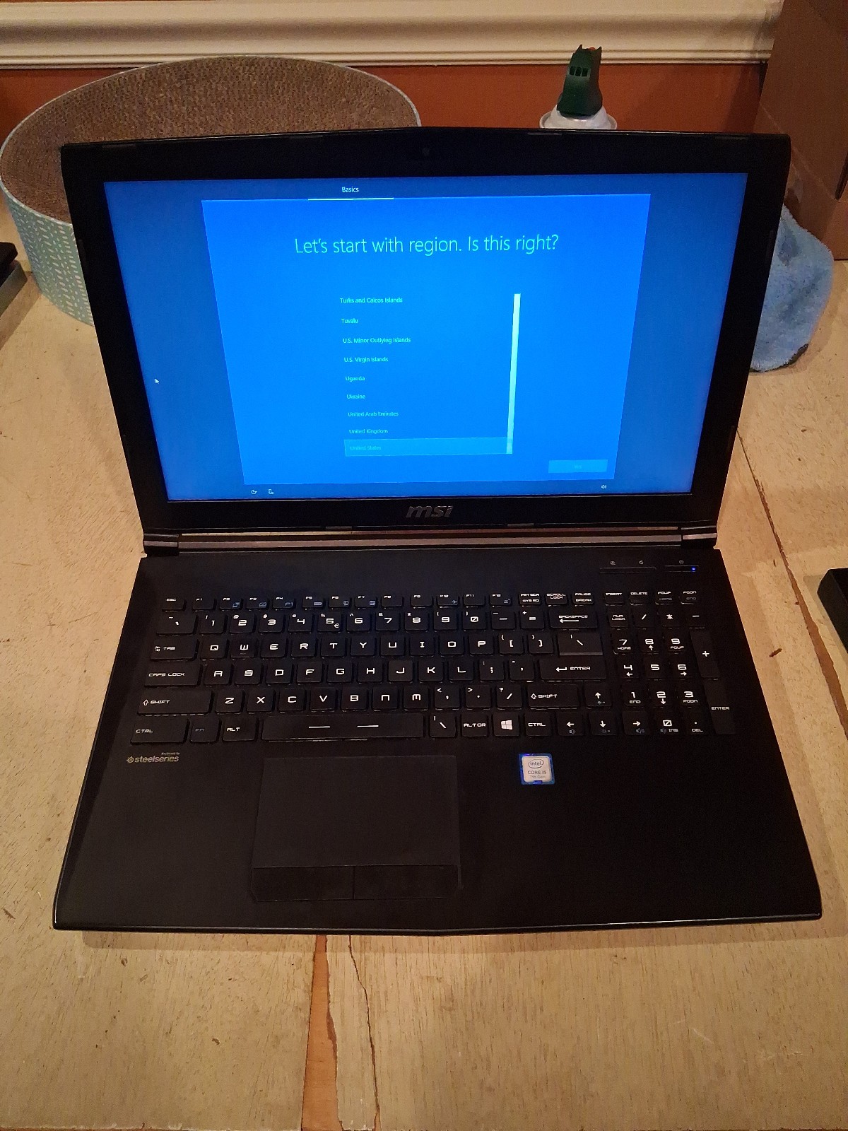MSI GL62M 7RD-265 Intel Core i5-7300 8GB RAM GTX 1050ti