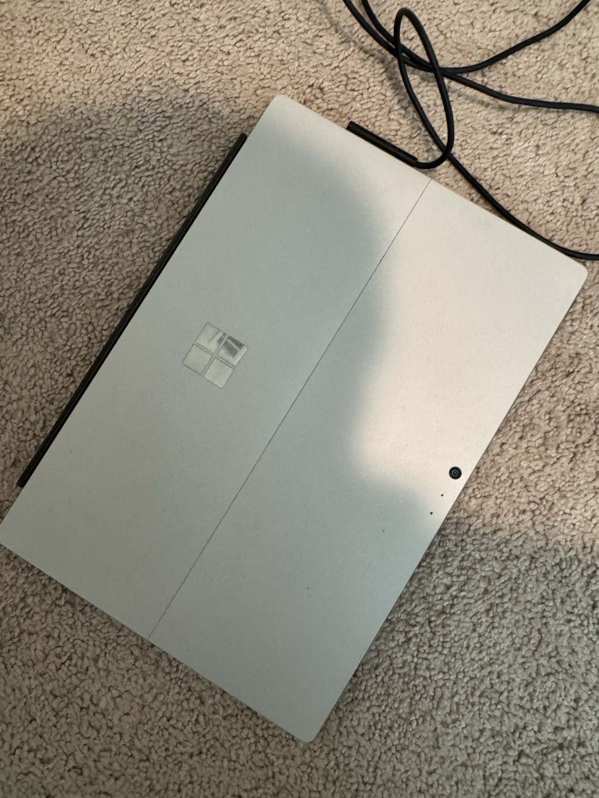Microsoft Surface Pro 128GB, Wi-Fi, 12.3″ – Silver – Pencil & Mouse – Used