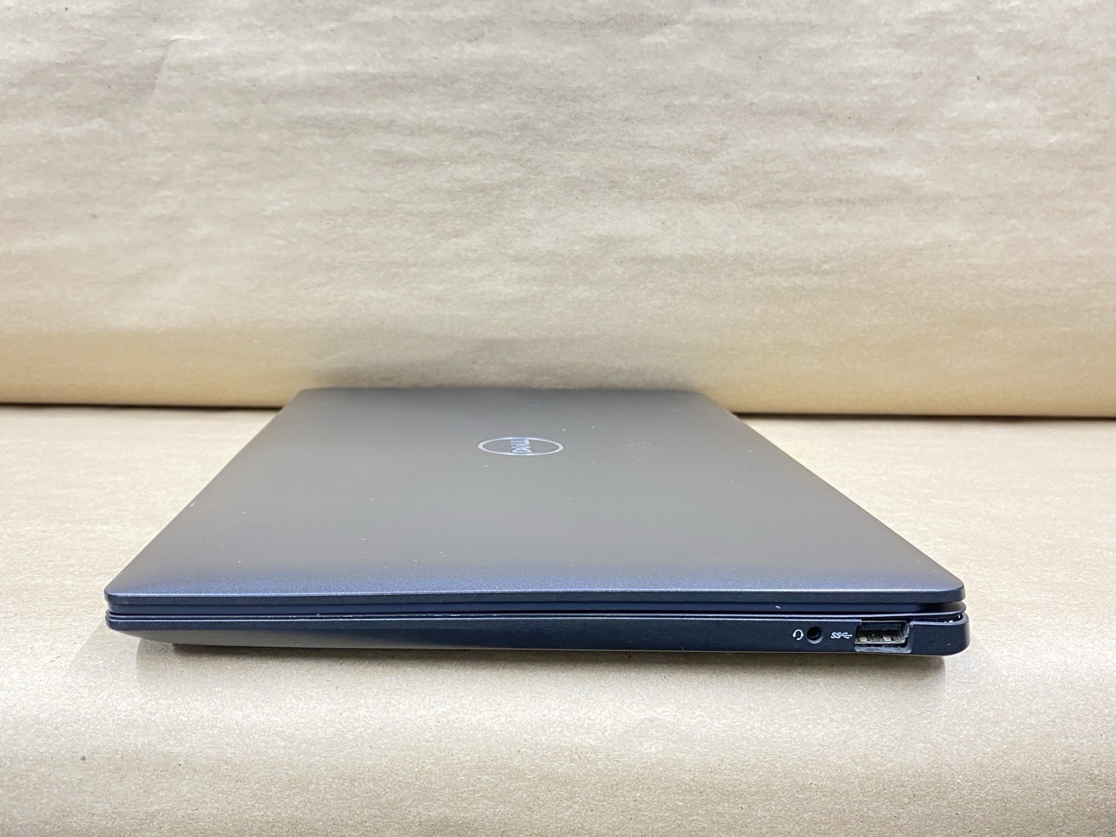 Dell Latitude 3301 – 13″ 1366×768 – i5-8365U – 8GB – 256GB SSD – Win 11 READ