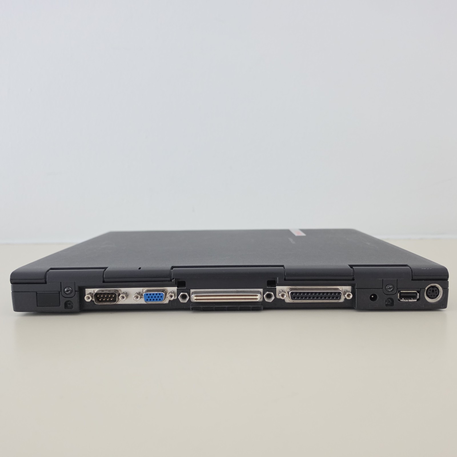 13.3″ Vintage COMPAQ ARMADA M700 Laptop – Intel Pentium III – 384MB RAM 10GB HDD