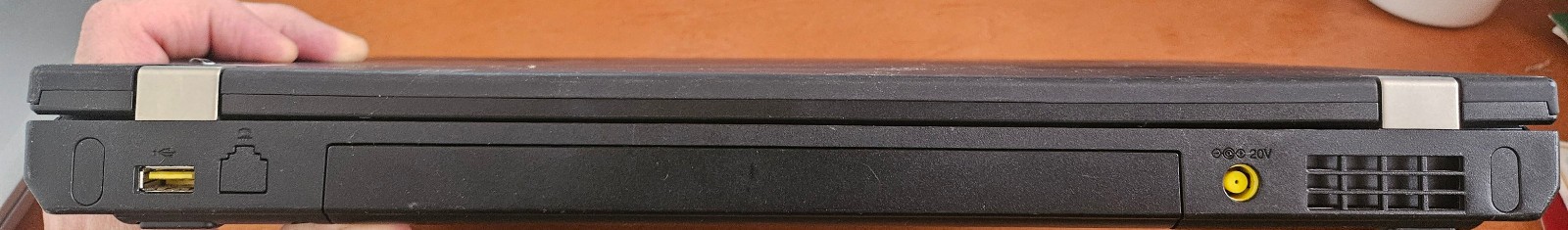 Lenovo ThinkPad T520i i3-2350M 4GB DDR3 320GB SATA HDD Win 10 w/ Charger