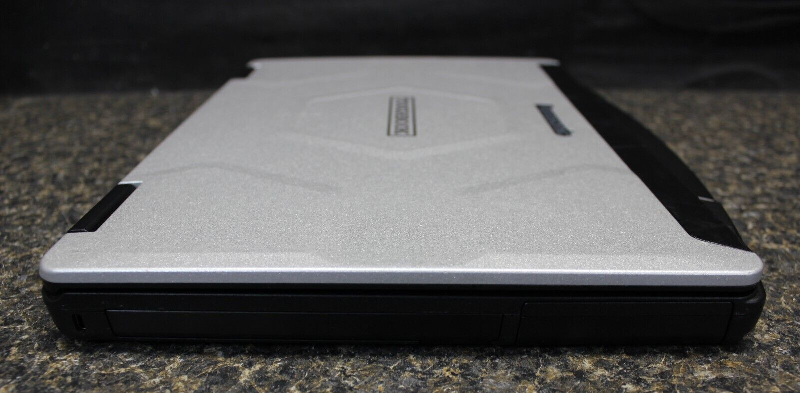 Panasonic Toughbook CF-54 I5-6300U 512GB 8GB DDR3 Win10Pro – No Power Adapter