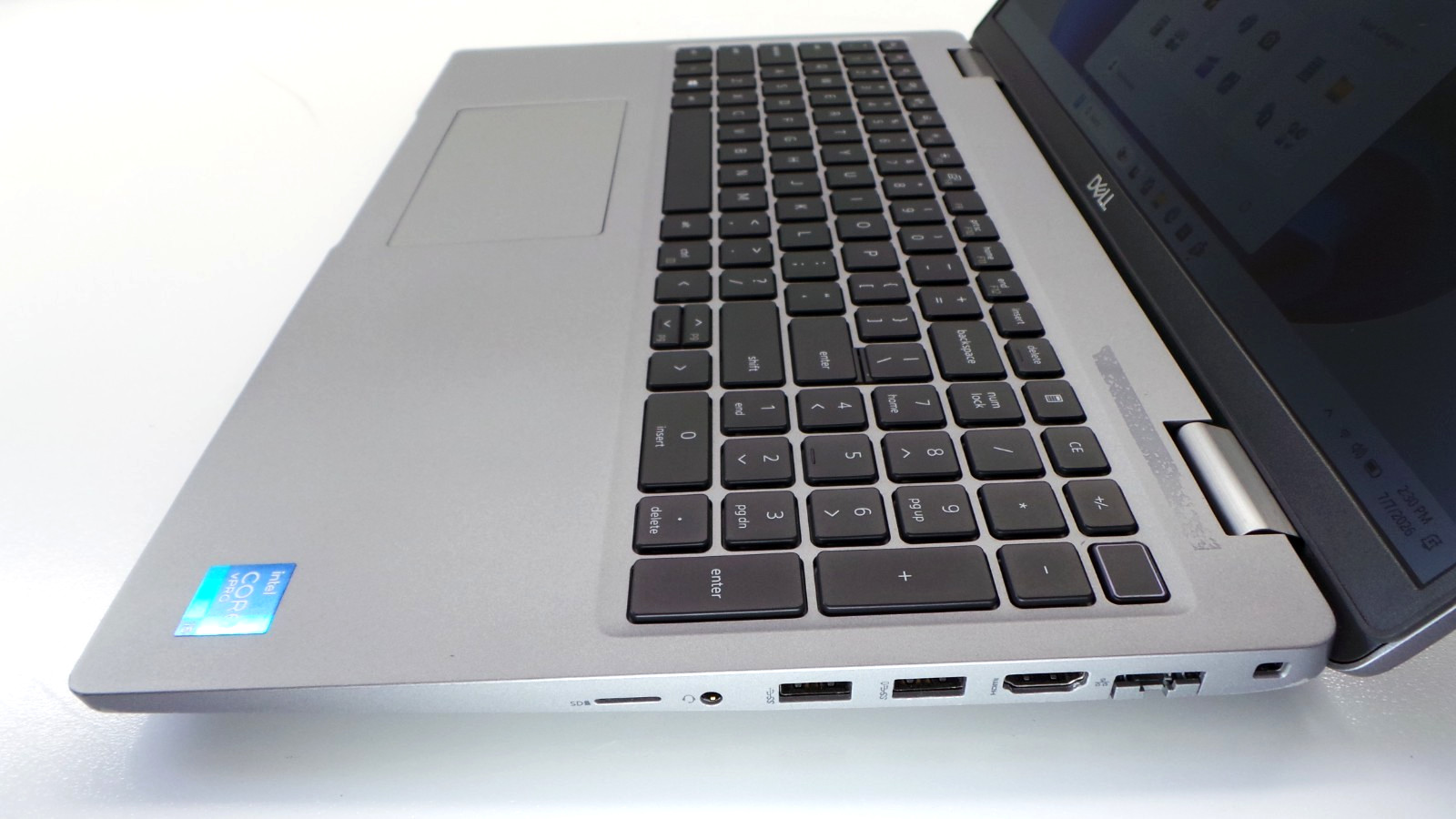 Dell Latitude 3560 15.6″ | i5-1145G7 2.60GHz | 16GB RAM 512GB NVMe | WIN 11 PRO