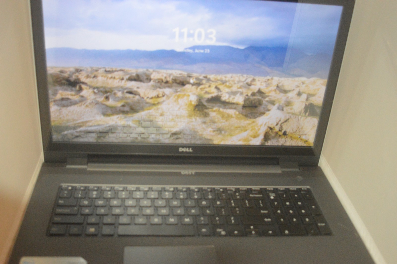 dell 5759 inspiron /16 mem/ 230mhz/windows 10/1000 mb h/ drive
