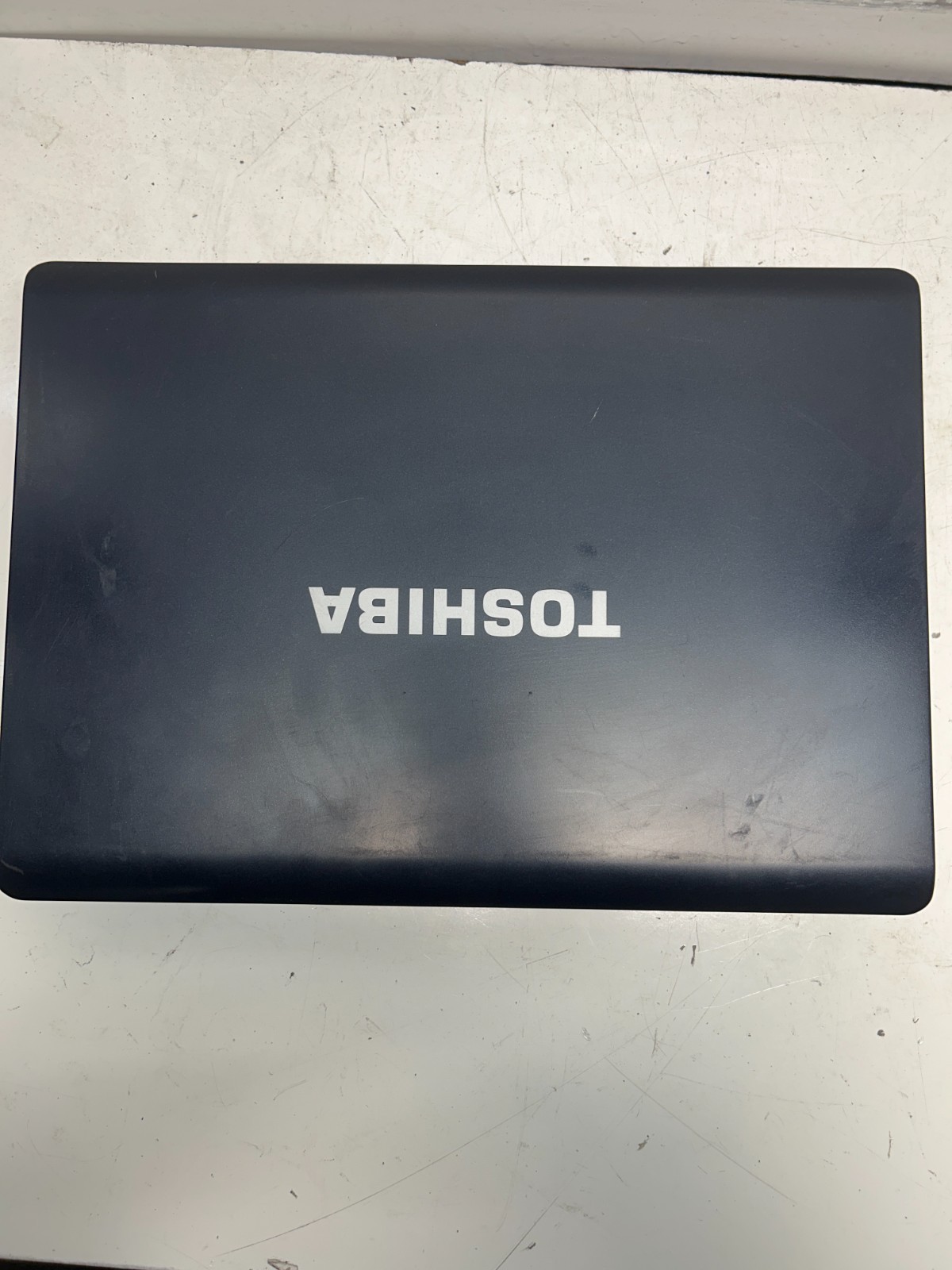 Toshiba Satellite P205D-S7436 AMD Athlon 64 X2 Dual-Core 1.7GHz 3GB NO HDD