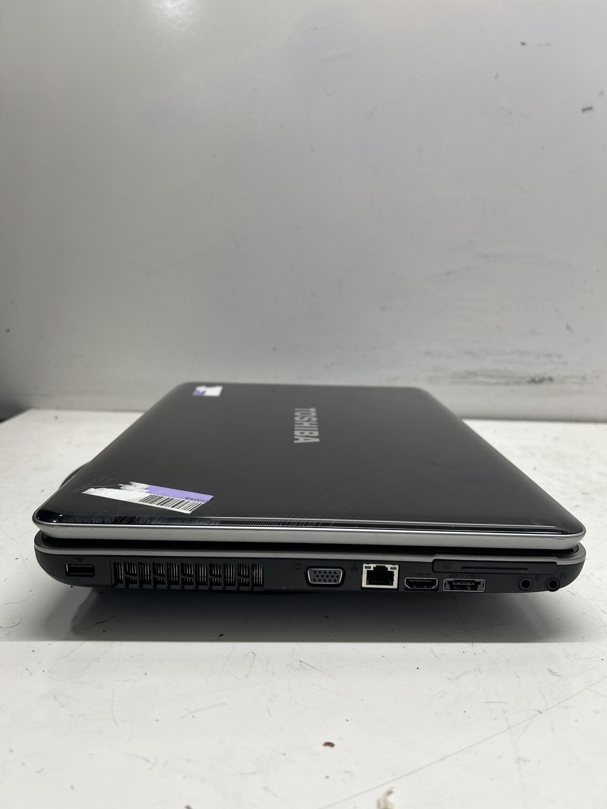 Toshiba Satellite A505-S6005 Intel i3 330 2.13GHz 4GB NO HDD