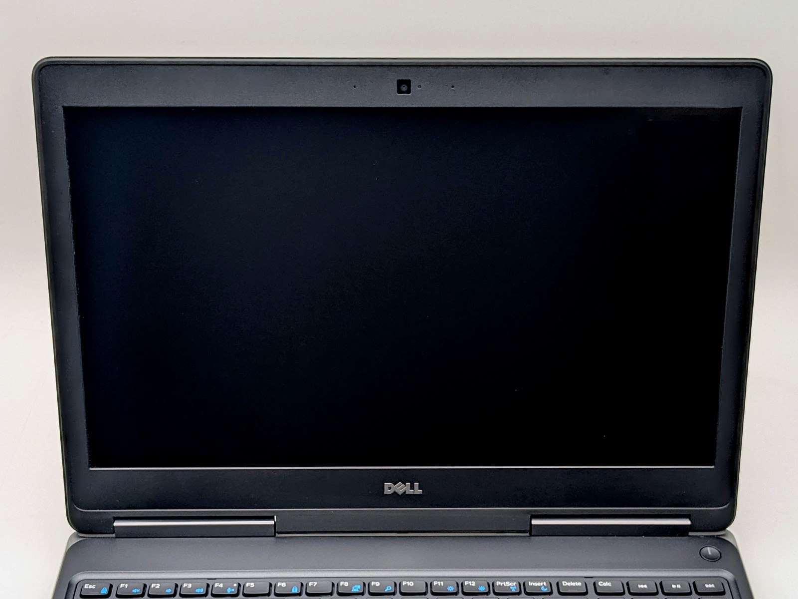Dell Precision 7520 15″ 4K XEON E3-1505M V6 512GB 32GB W11P Quadro M2200 *READ*