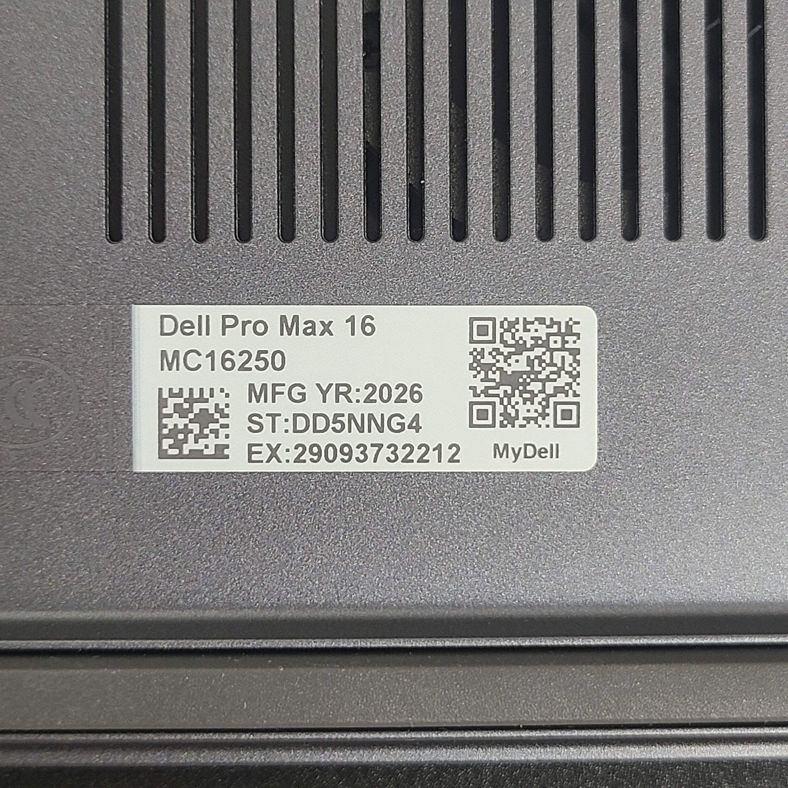 Broken Dell Pro Max MC16250 16″ Core Ultra 7 265H 2.2GHz 32GB RAM 512GB SSD /Edu
