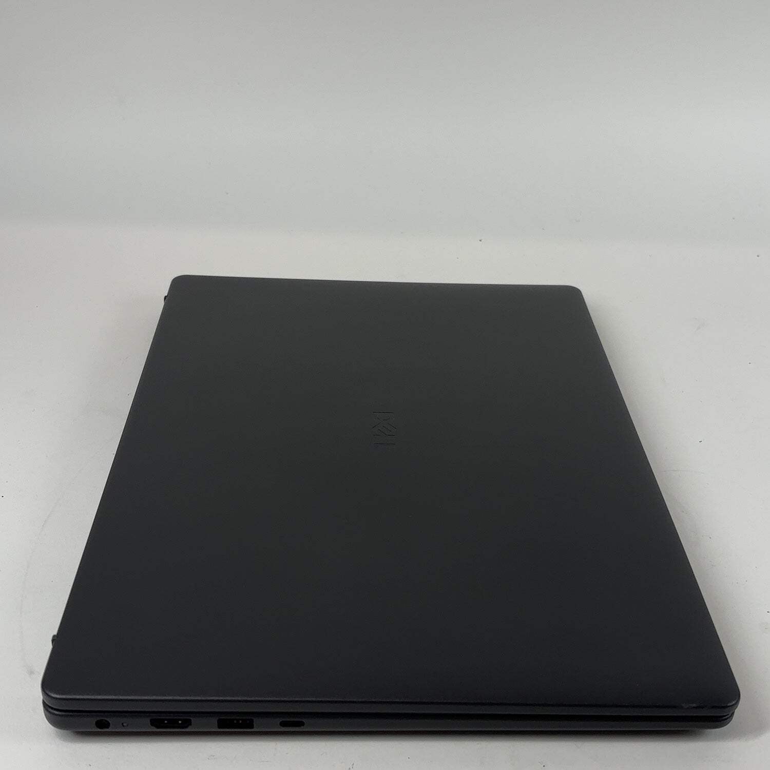 Dell Dell 16 DC16255 16″ AMD Ryzen 7 250 3.3GHz 16GB RAM 1TB SSD