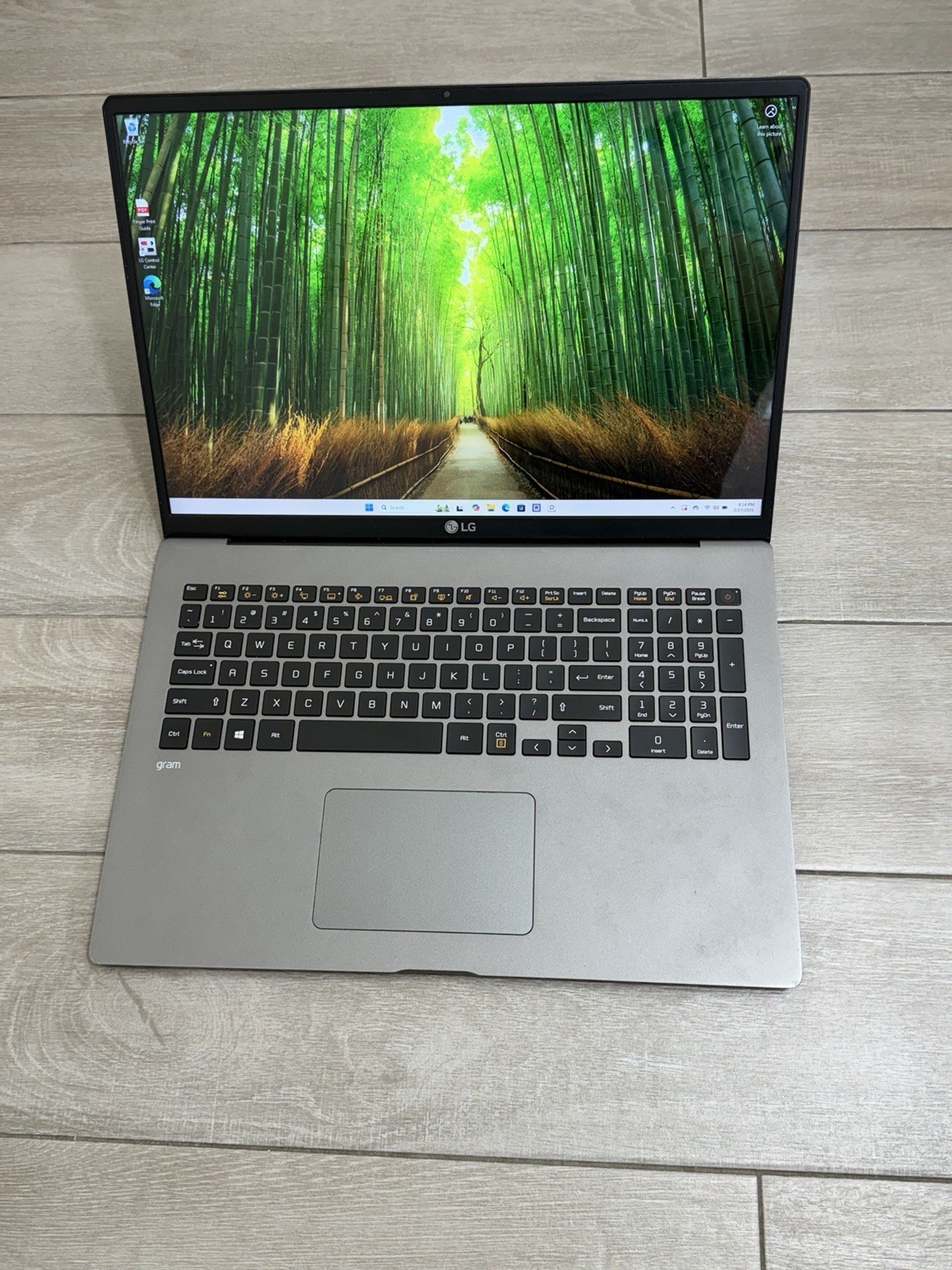 LG gram 17Z95N 17″ Core i7-1165G7 256GB SSD 2.80GHZ 16GB RAM Laptop Win-11