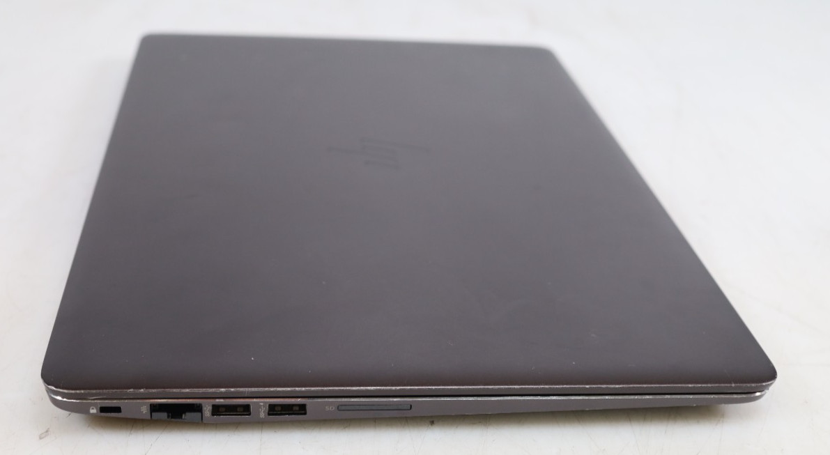 HP ZBook Studio G4 15.3″ Intel i7-7700HQ 8GB DDR4 256GB SSD No COA OS