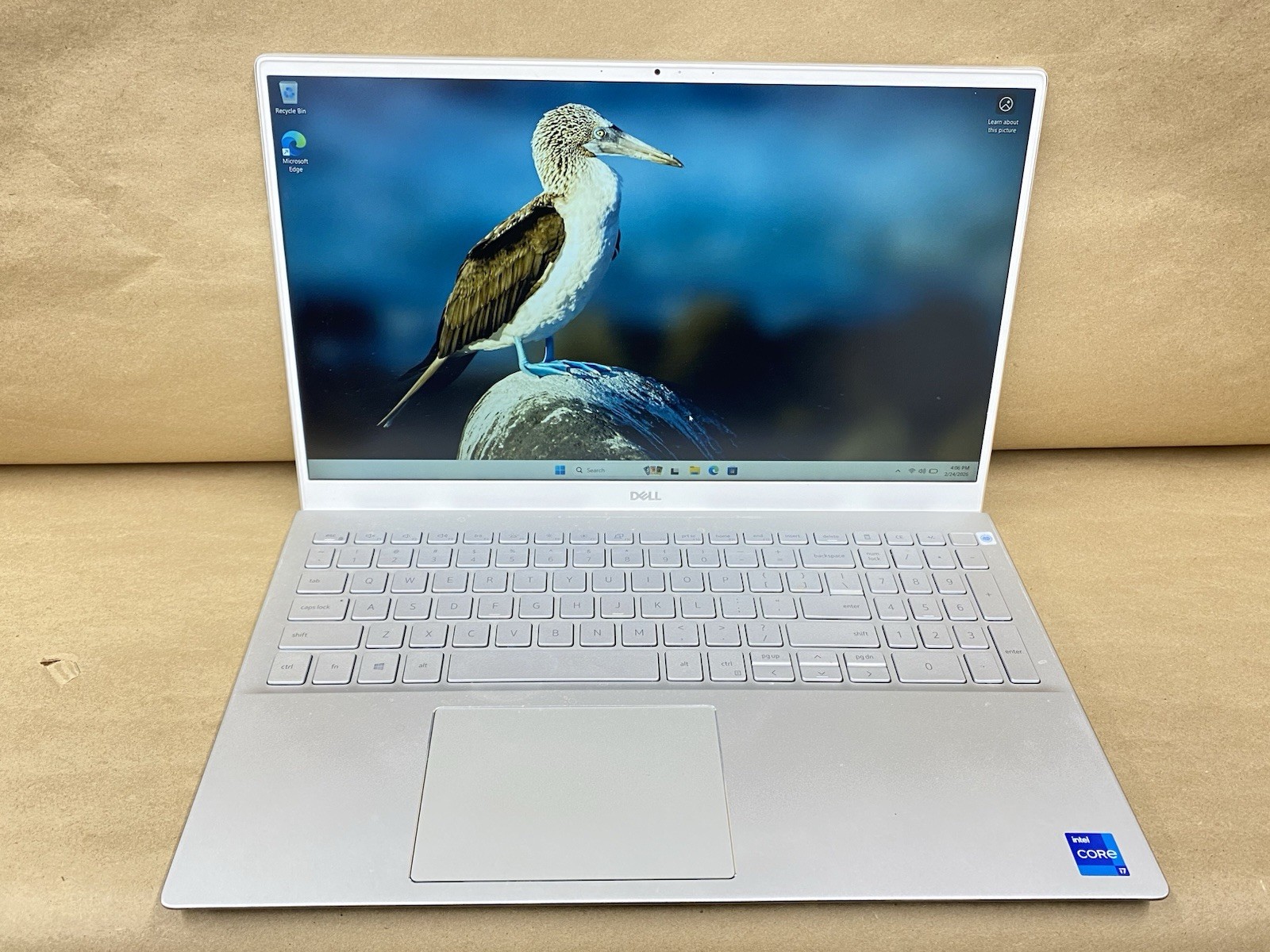 Dell Inspiron 5502 – 15.5″ FHD – i7-1165G7 – 8GB – 256GB SSD – Win 11 Pro – READ