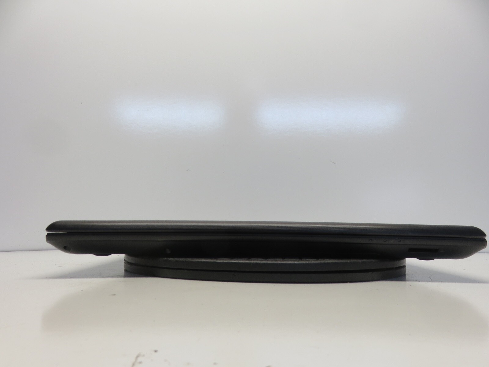 Toshiba Satellite C50-A Intel Celeron 1005M 1.9GHz 4 GB NO HDD No Batt READ