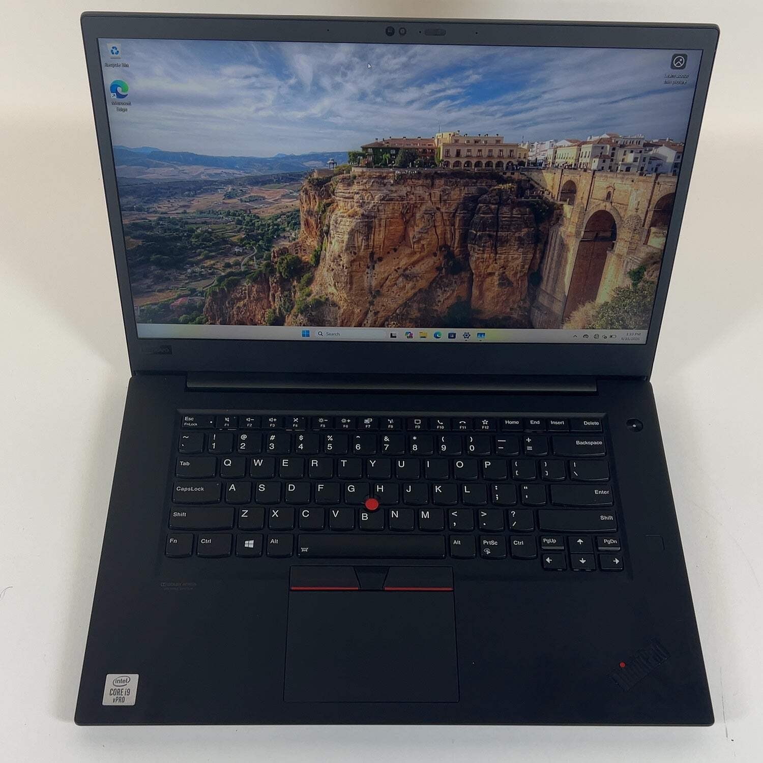 Lenovo ThinkPad P1 Gen 3 15.6″ i9-10885H 2.4GHz 32GB RAM 1TB SSD Quadro T2000