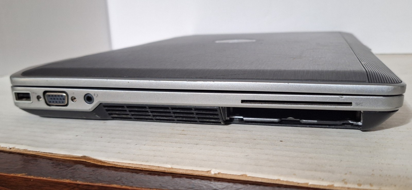 Dell Latitude E6420 Laptop PC Core i5-2520m 2.5GHz PARTS ONLY BUILDERS SPECIAL
