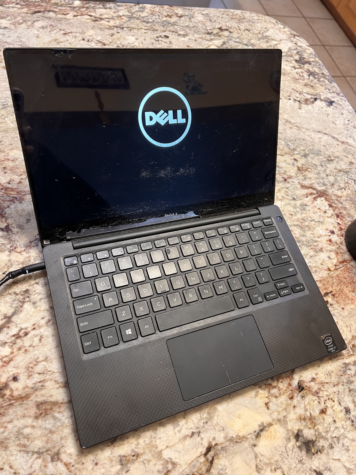 Dell XPS 13 9343- Working PC – Smashed Screen/No Battery – 256GB SSD – READ