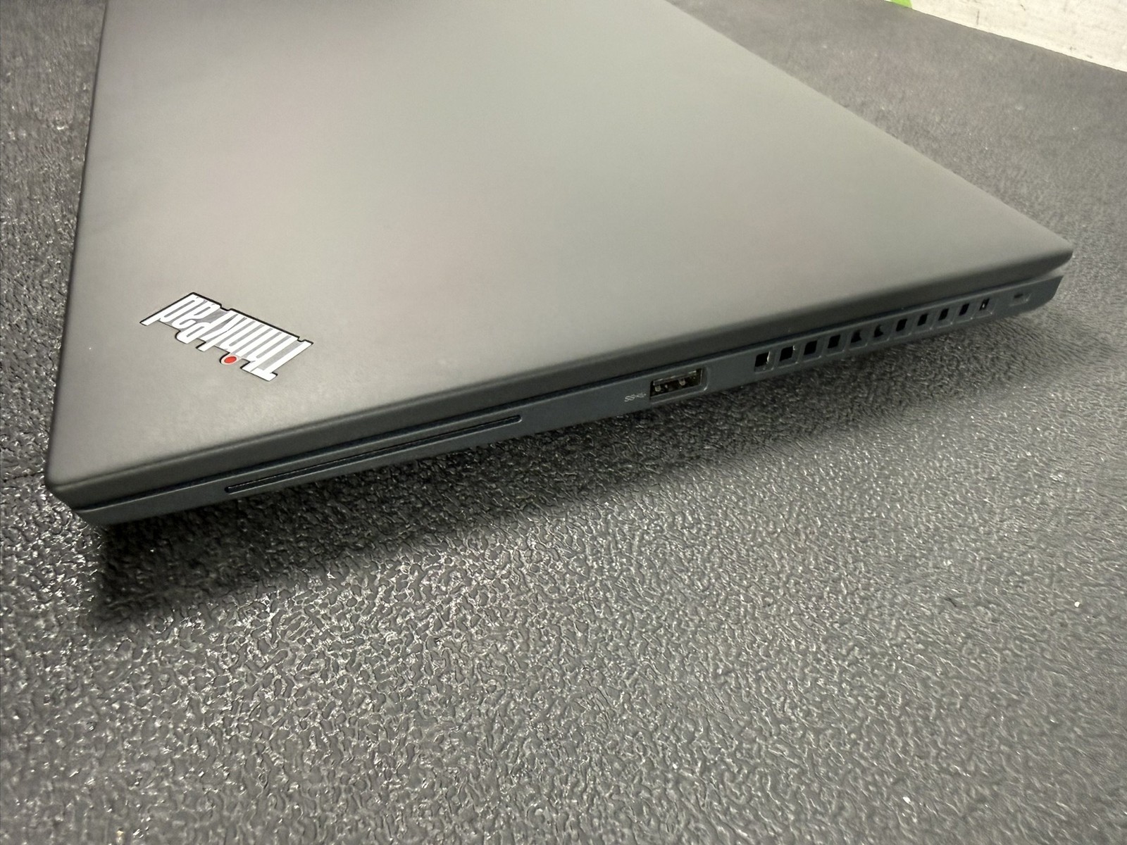 Lenovo ThinkPad T14s Gen 3 14″ WUXGA i7-1270P 32GB 512GB DDR5 LTE Touch – READ