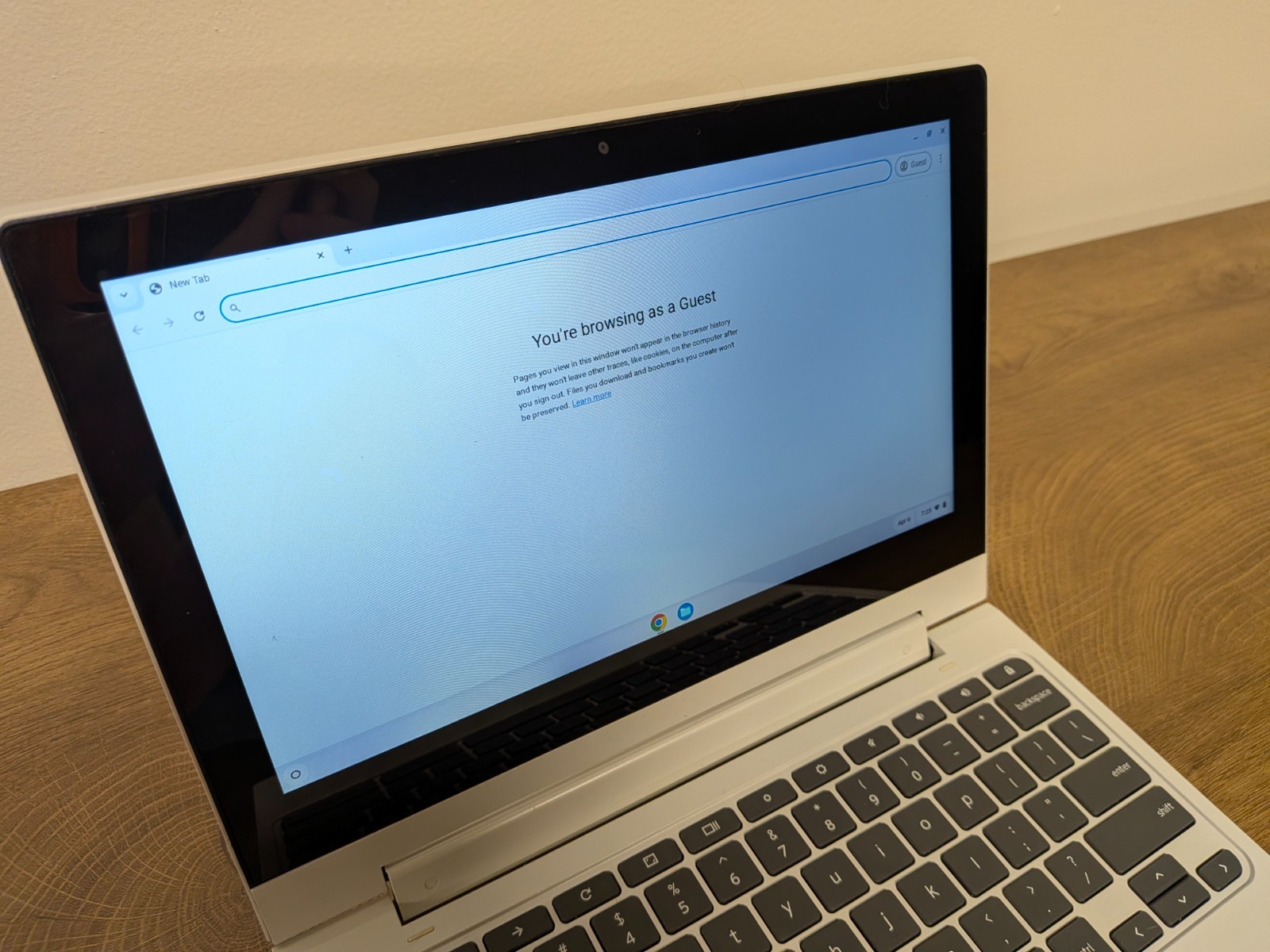 Lenovo Chromebook C330 2-in-1 Convertible Laptop 11.6″ HD MT8173C 4GB RAM 64GB