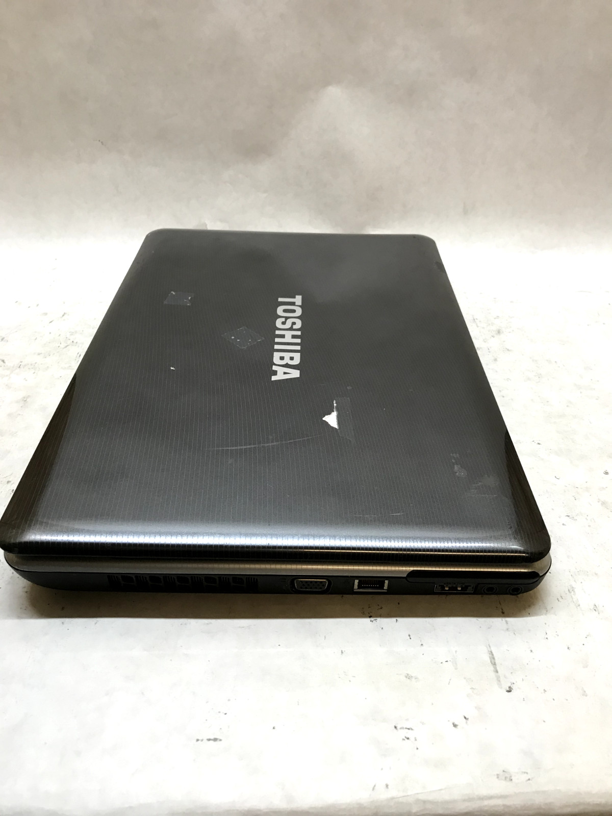 Toshiba Satellite L505D-S5983 15″ Laptop Athlon II M300 2.0GHz 3GB RAM NO HDD DW