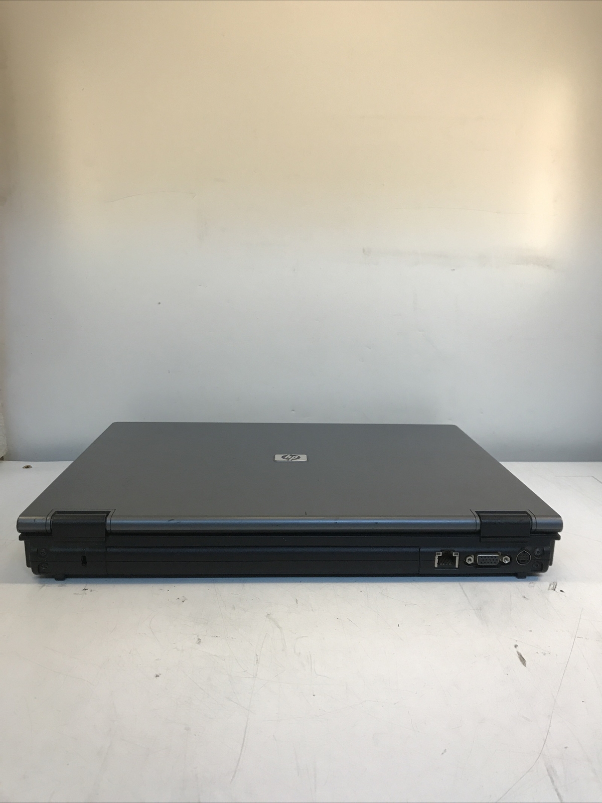 HP Compaq 6710b Core 2 Duo 2.0GHz 2GB RAM No HDD Boot to BIOS.