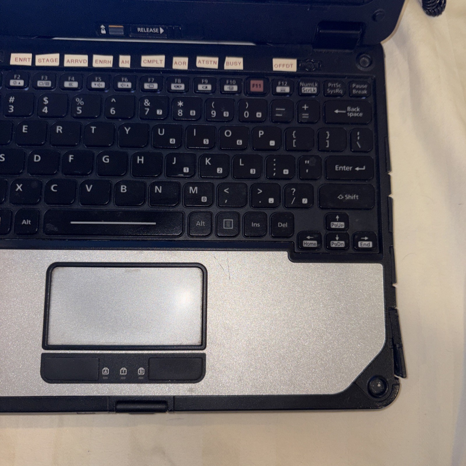 Panasonic Toughbook CF-20 i5-7Y57 1.2GHz 8GB, 512GB SSD, Win 10 Pro
