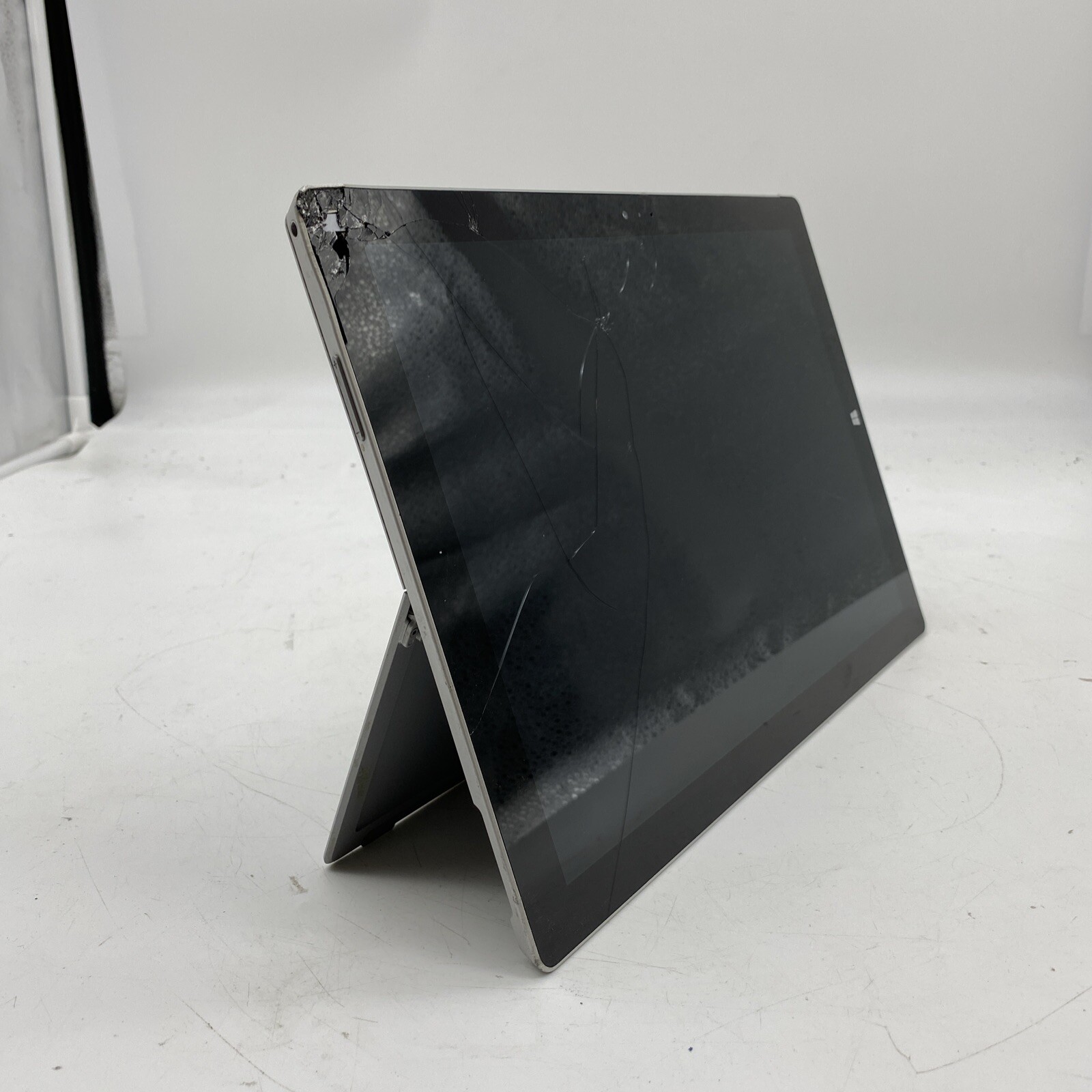 Microsoft Surface Pro 3 Intel Core i5-4th Gen 8GB RAM 256GB SSD NO OS Touch