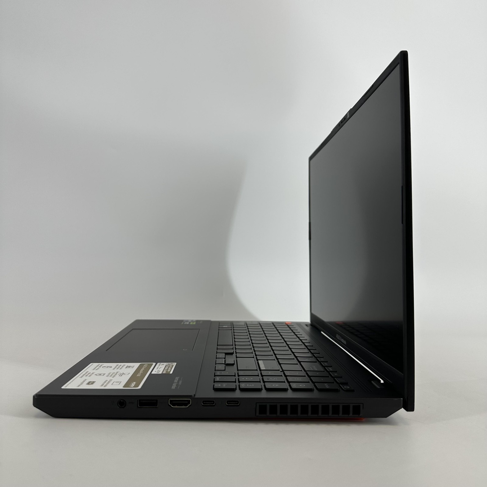 Asus Vivobook Pro 16X QHD+ 240Hz 2.2 GHz i9-13980HX 16GB 1TB SSD RTX 4070