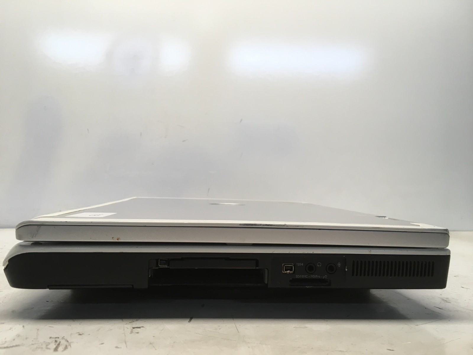 Dell Inspiron E1705 Intel Core Duo No RAM NO HDD