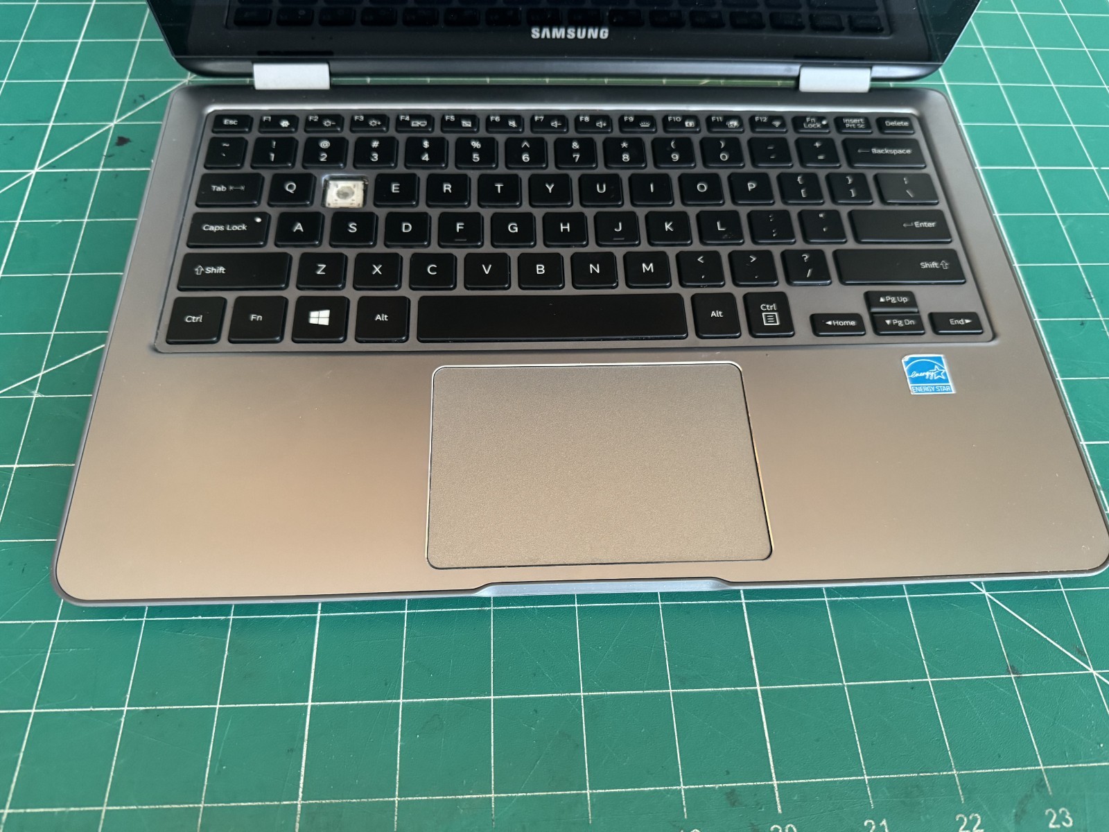 Samsung Notebook 7 13.3 FHD Touch, Intel i5 8th , 8GB, 256GB SSD NP7300AA-K01US