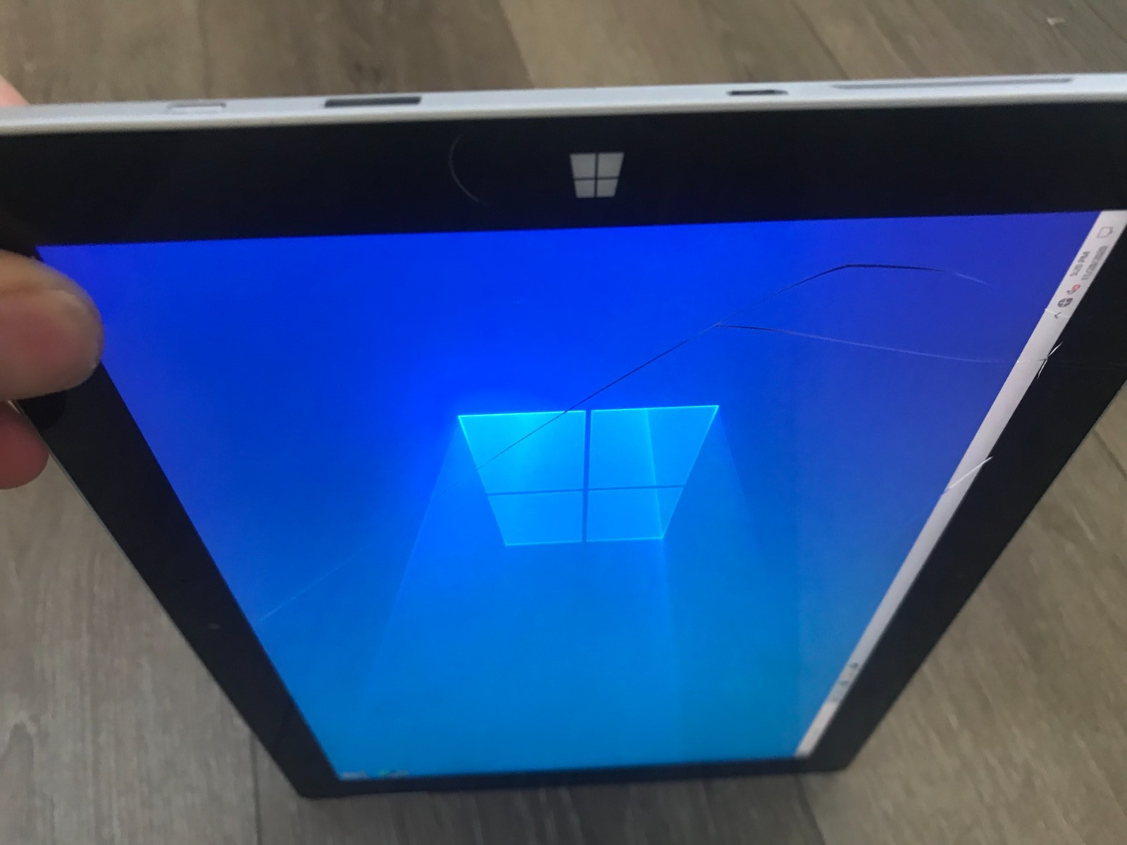 Microsoft Surface 3 1645 Tablet Atom x7 Z8700 1.6GHz 4GB RAM 128GB SSD As Is