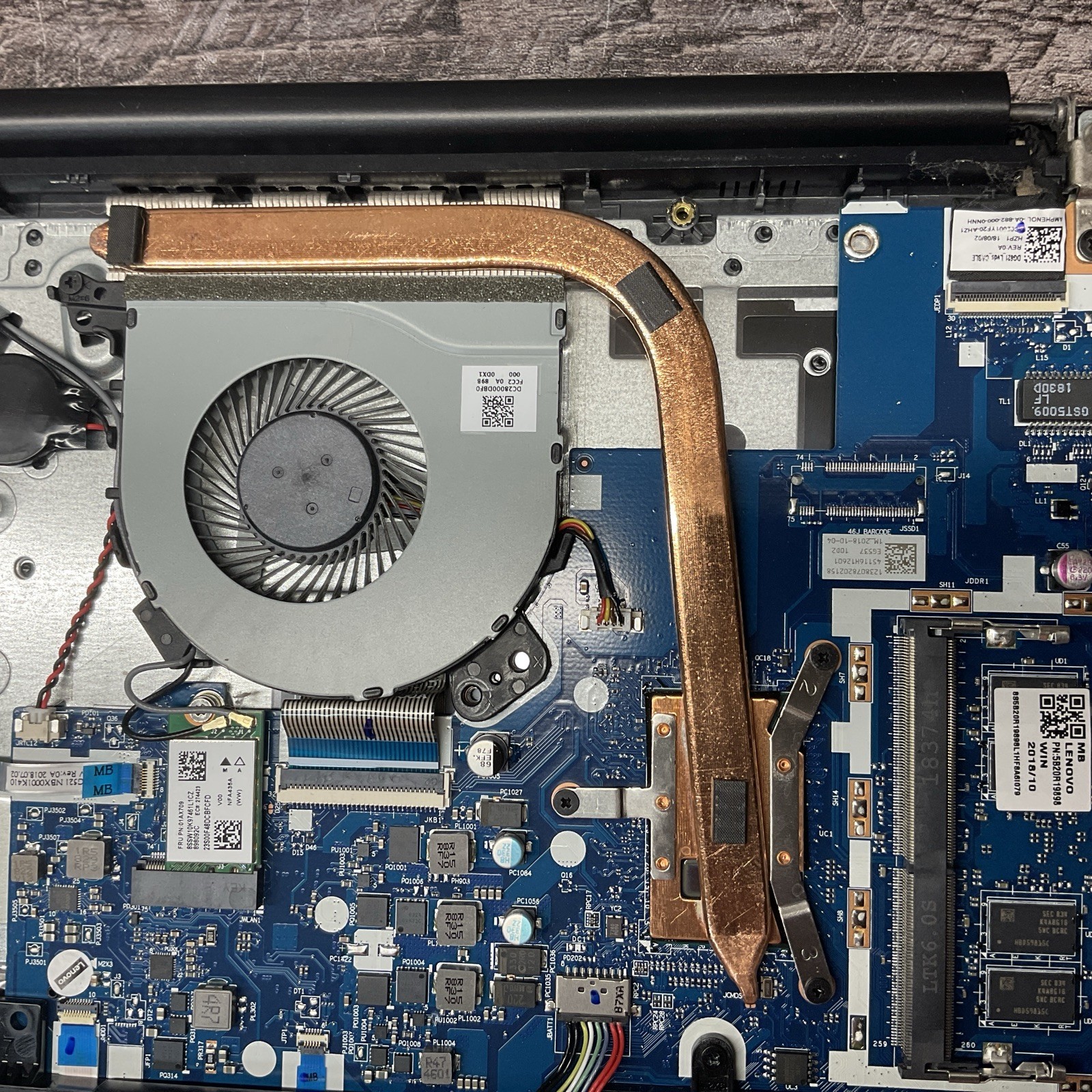 Lenovo IdeaPad 330-15 / i3 8th Gen / No Power / No RAM / No SSD / T5