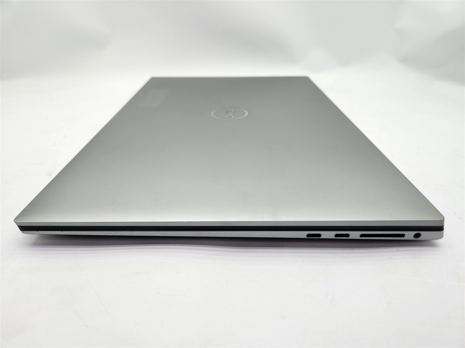 Dell Precision 5760 17″ Xeon W-11855M 32GB RAM nVidia RTX A3000 1TB NVMe Laptop