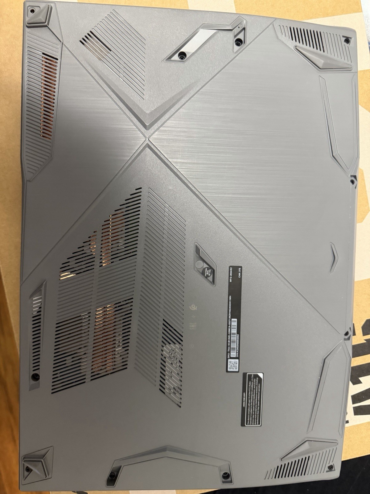 MSI – THIN 15 15.6” 144 hz / Comes With Charger / 4050 / Intel Core i7-13620H