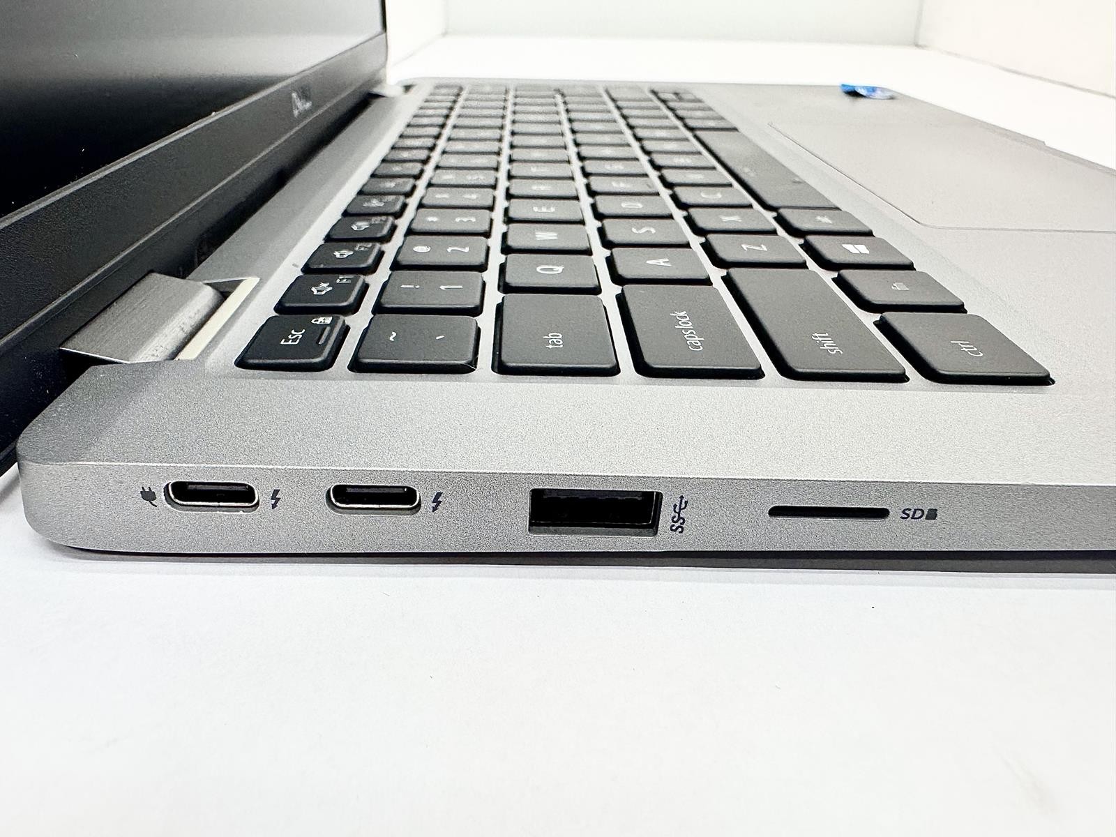 Dell Latitude 5320, Intel Core i5-1145G7 CPU @ 2.60GHz, 8GB RAM, 256GB NVMe 4425